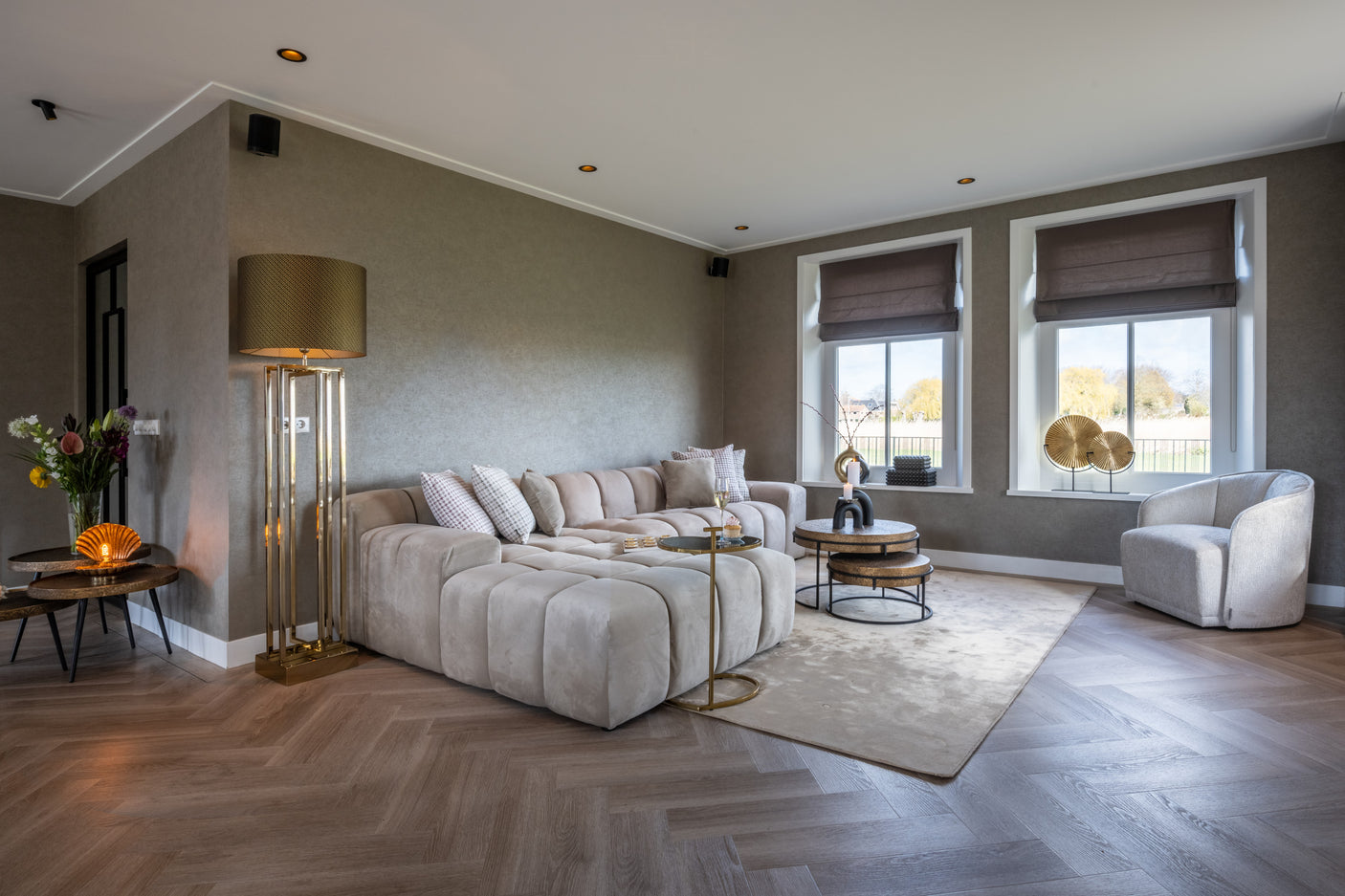 Lysestake Livi svart/gull stor Richmond Interiors Lysestake