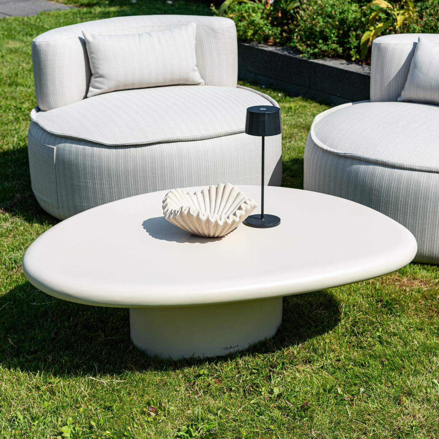 Utendørs kaffebord Urban Bloom sandstein Richmond Interiors Sofabord