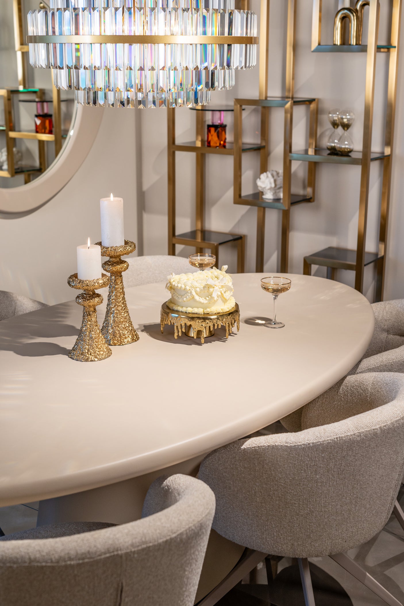 Spisestol Olivia biscotti svingbar Richmond Interiors Spisestol