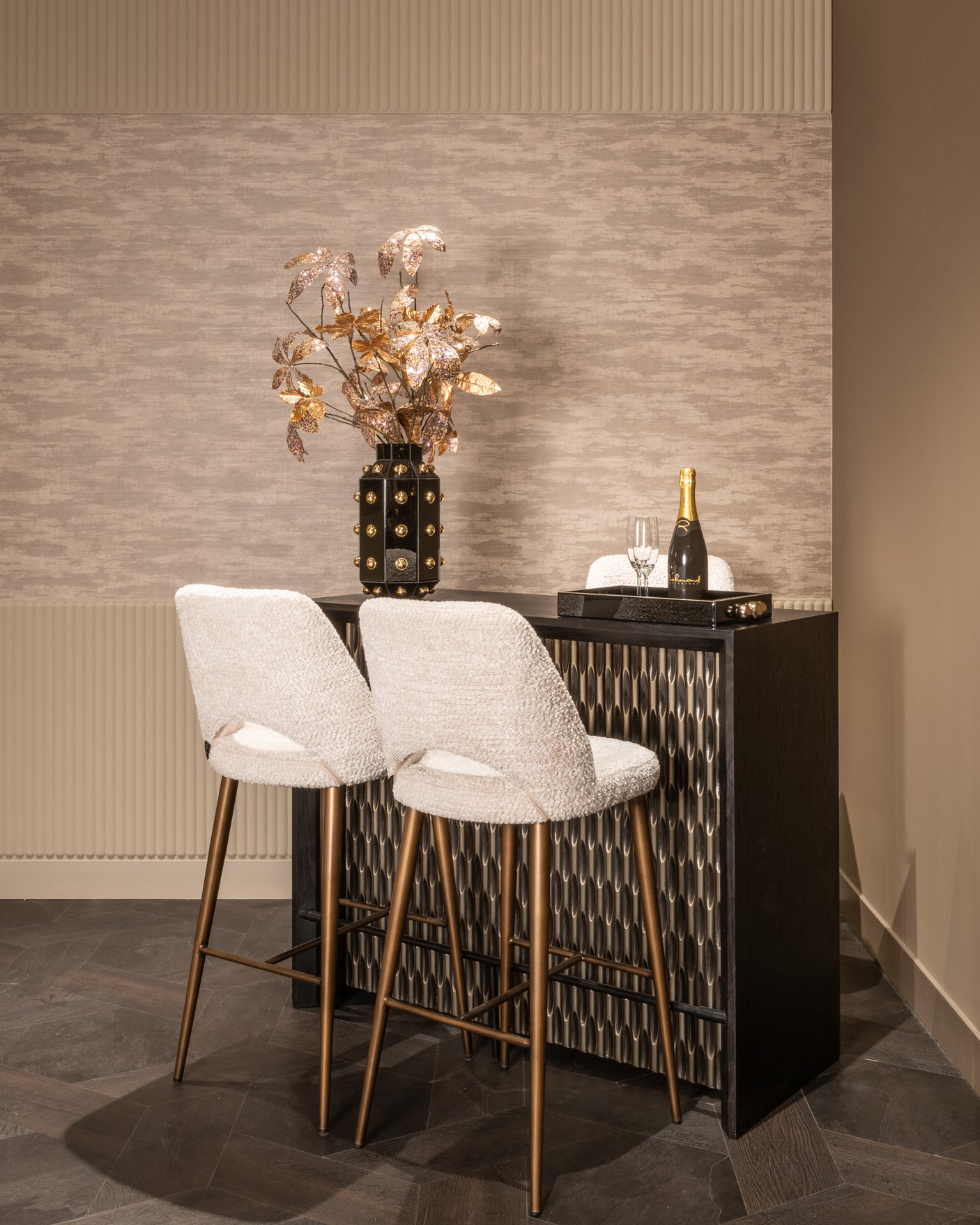 Bar krakk Delphine lovely cream Richmond Interiors Barstol