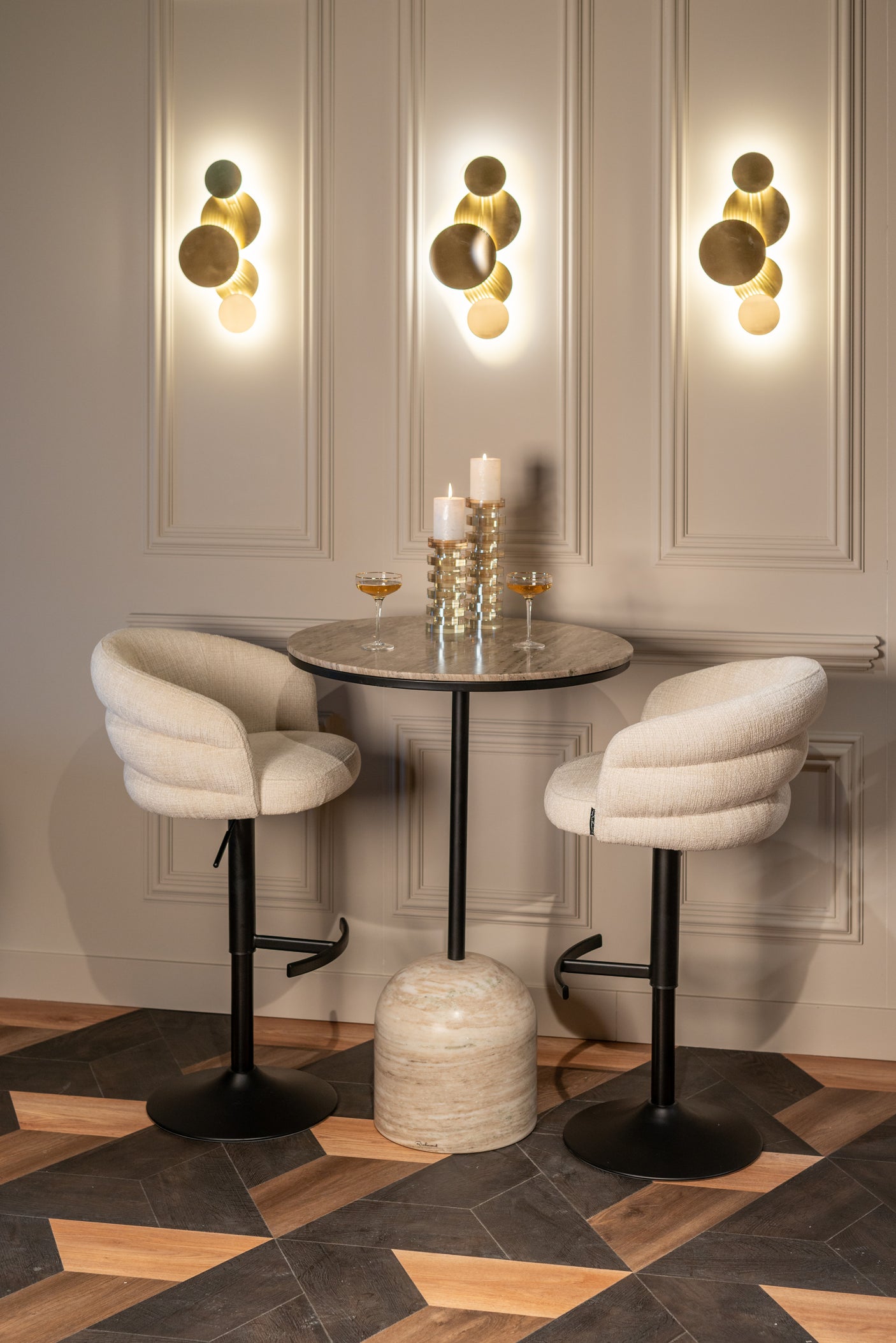 Veggmontert lampe Collin børstet gull Richmond Interiors Vegglampe