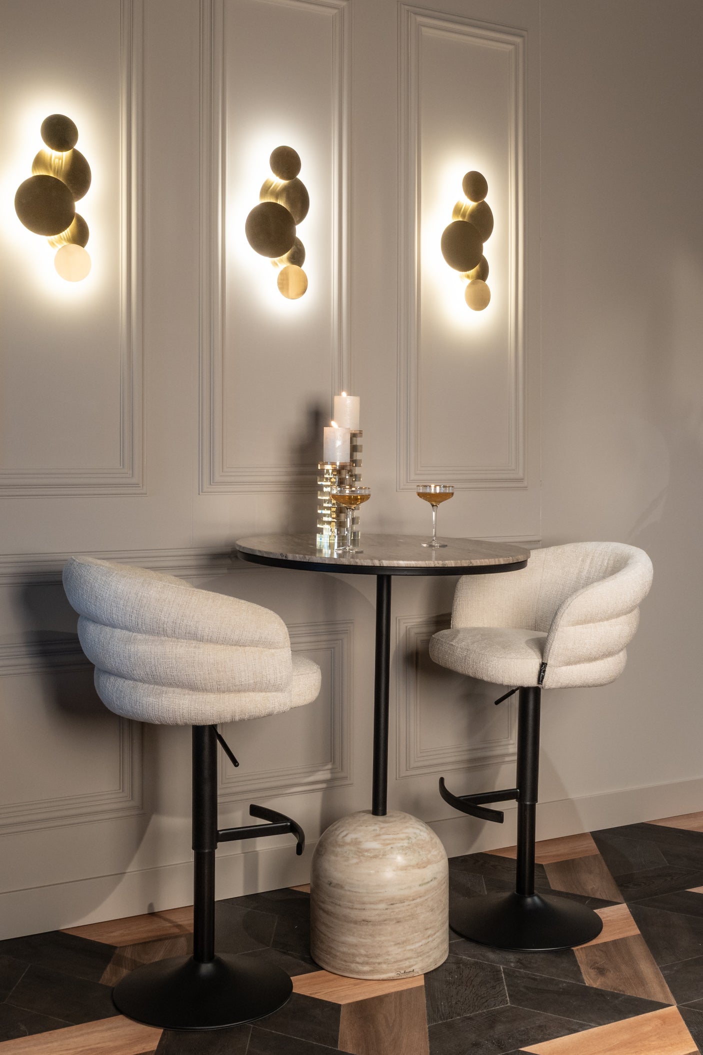 Veggmontert lampe Collin børstet gull Richmond Interiors Vegglampe