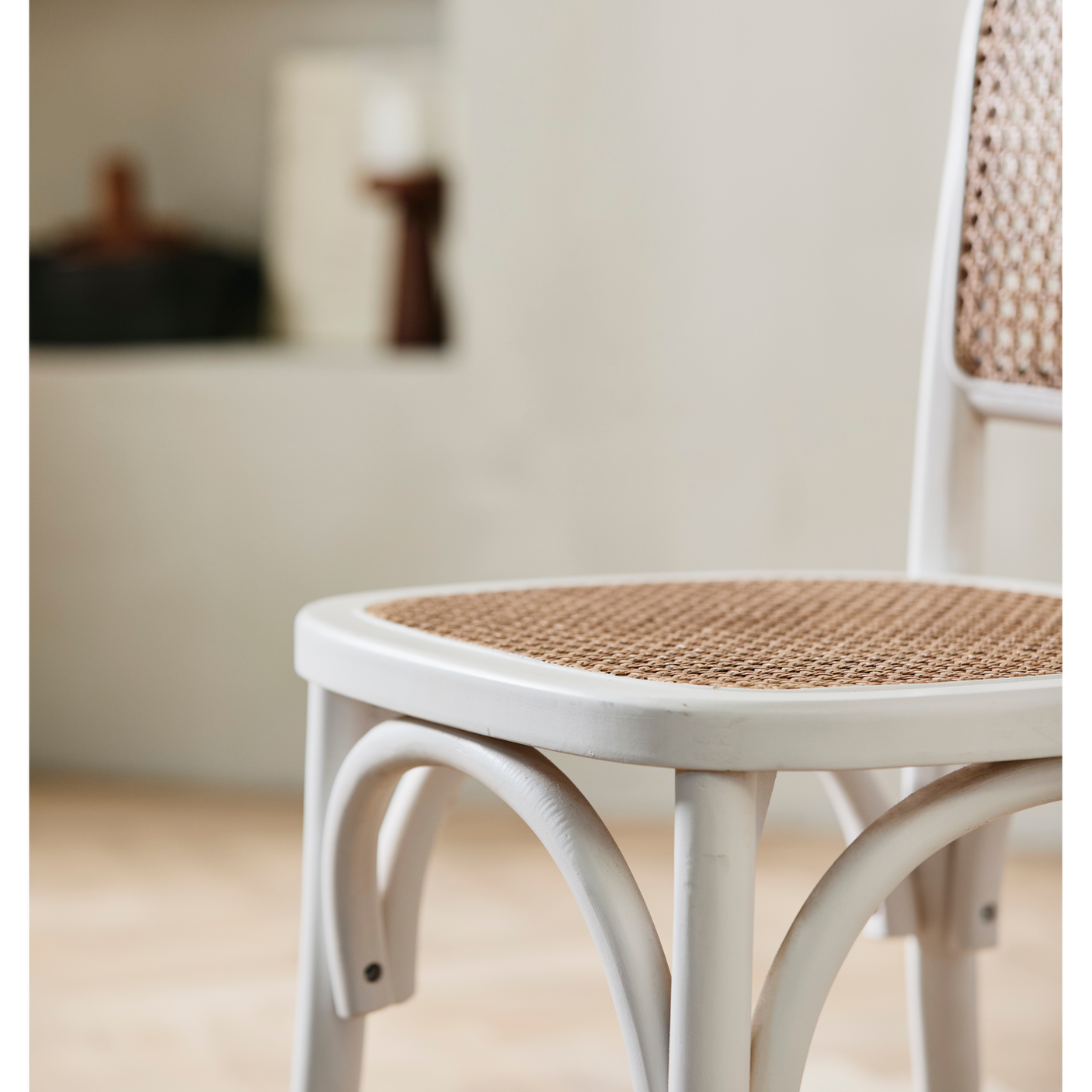 WICKY-bordstol med flet - hvit/natur Nordal CHAIRS+ARM