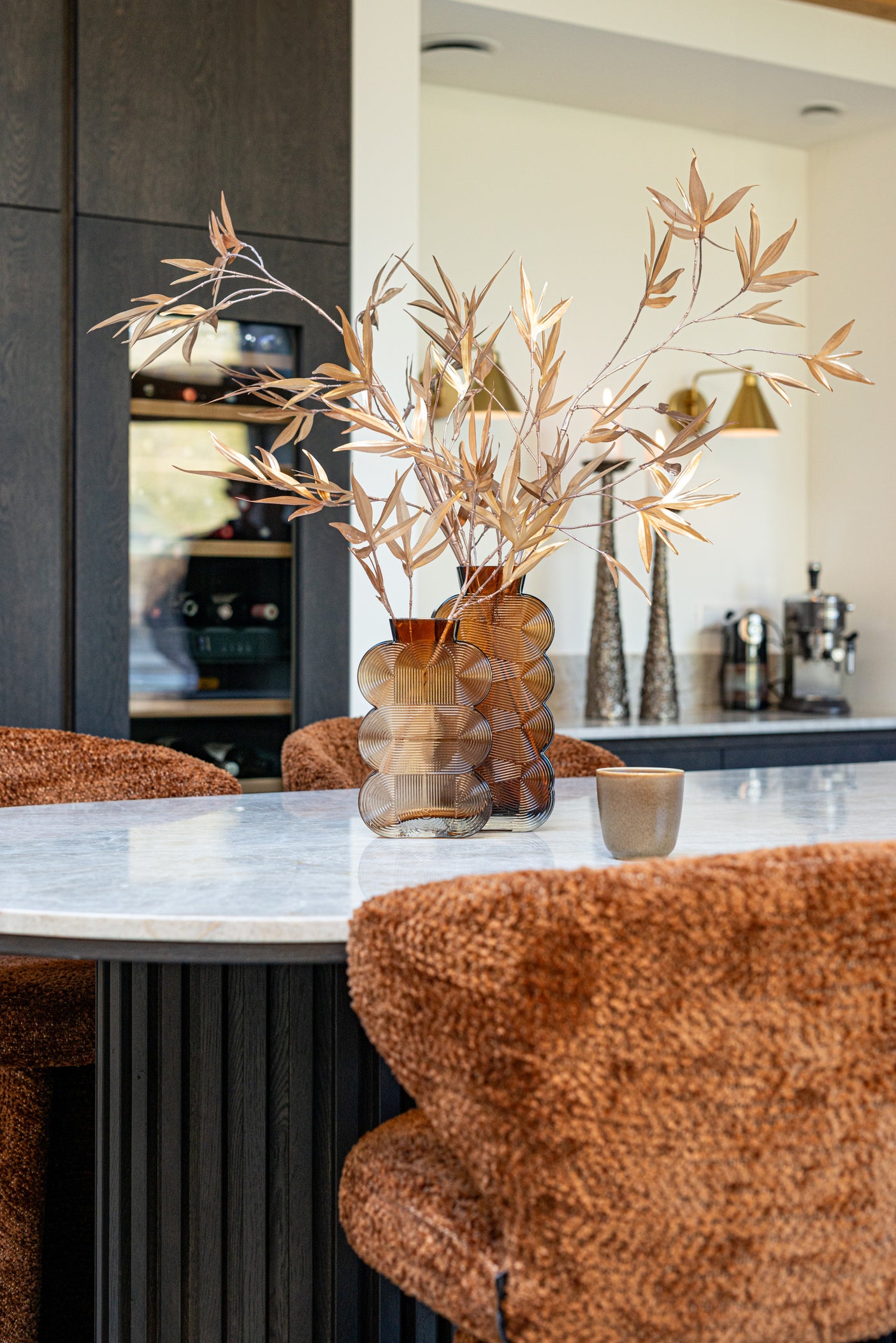 Barkrakk Gatsbi nydelig kanel Richmond Interiors Barstol