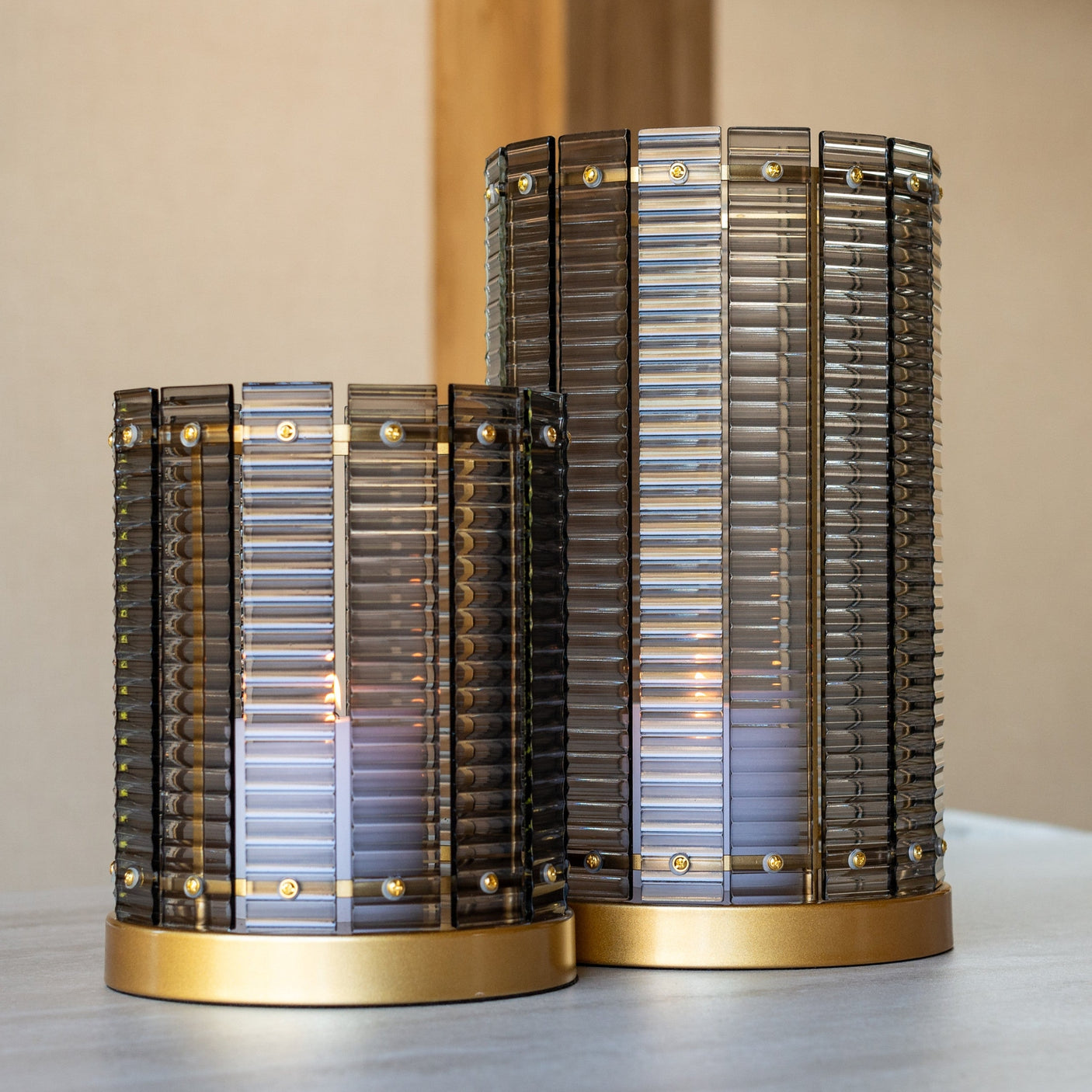 Orkanlampe Daylin røyk liten Richmond Interiors Lanterne og lysglass
