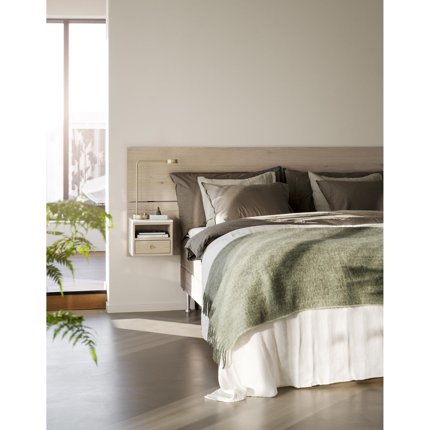 Whitmore bed sengegavel 240 Rowico Seng