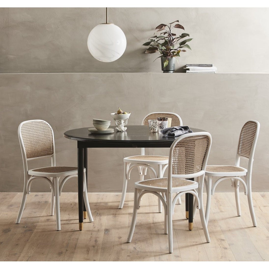 AHR rundt spisebord i tre - ø119 cm - svart/gull Nordal TABLES