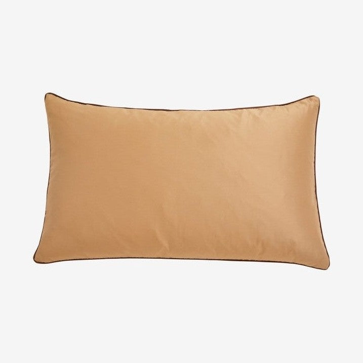 AIN-pustelapp i satin - 50x80 - lysbrun Nordal PILLOWS