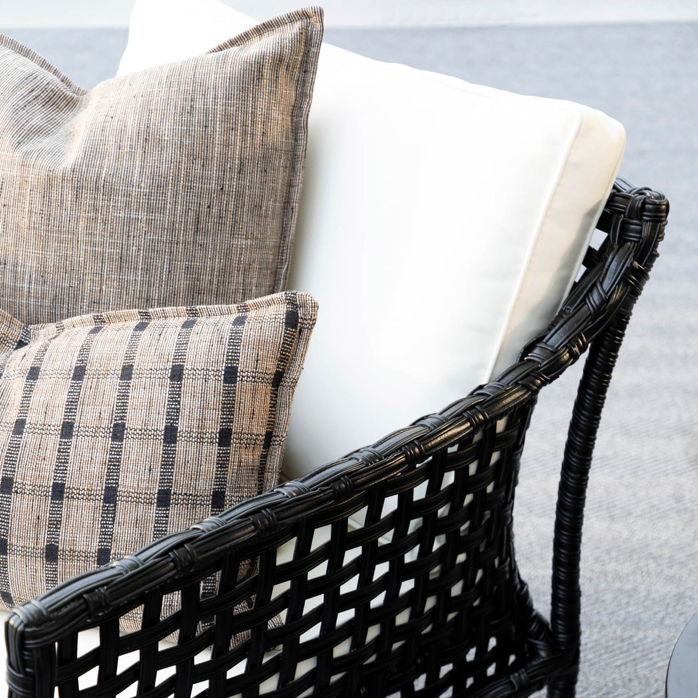 TRAILSIDE BLACK/LINEN Putetrekk Artwood Pute