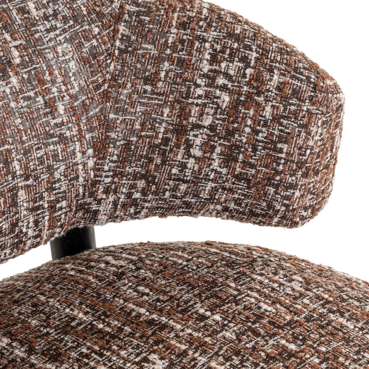 Lounge chair Ornella hassel Richmond Interiors Lenestol