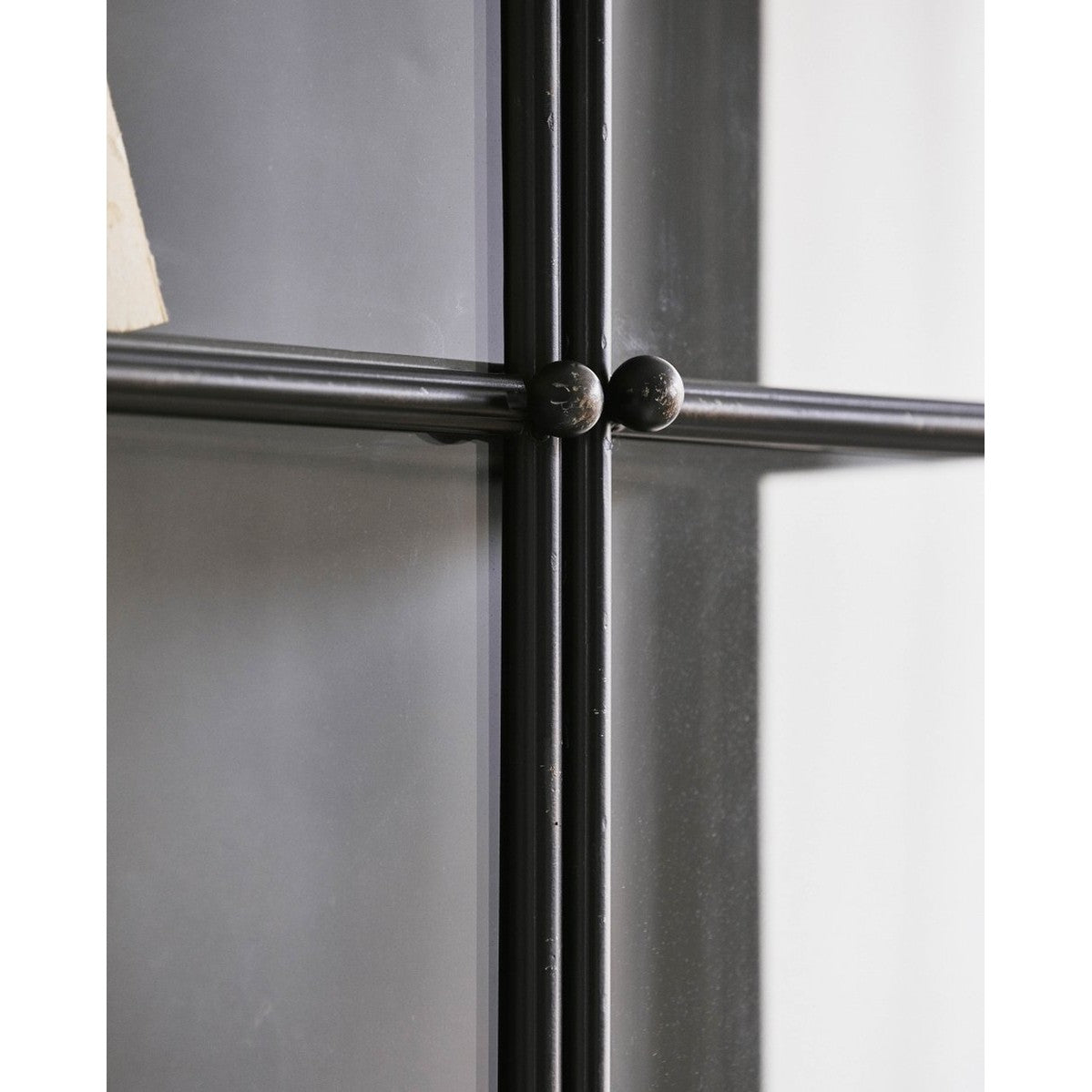 DOWNTOWN murskap av jern - 60x50 - sort Nordal WALL/ DISP