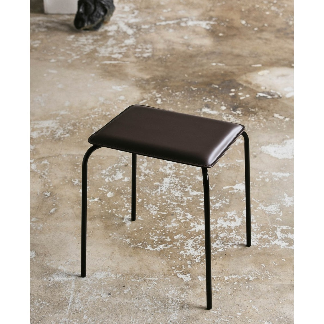 ESA skammel - brun Nordal STOOLS
