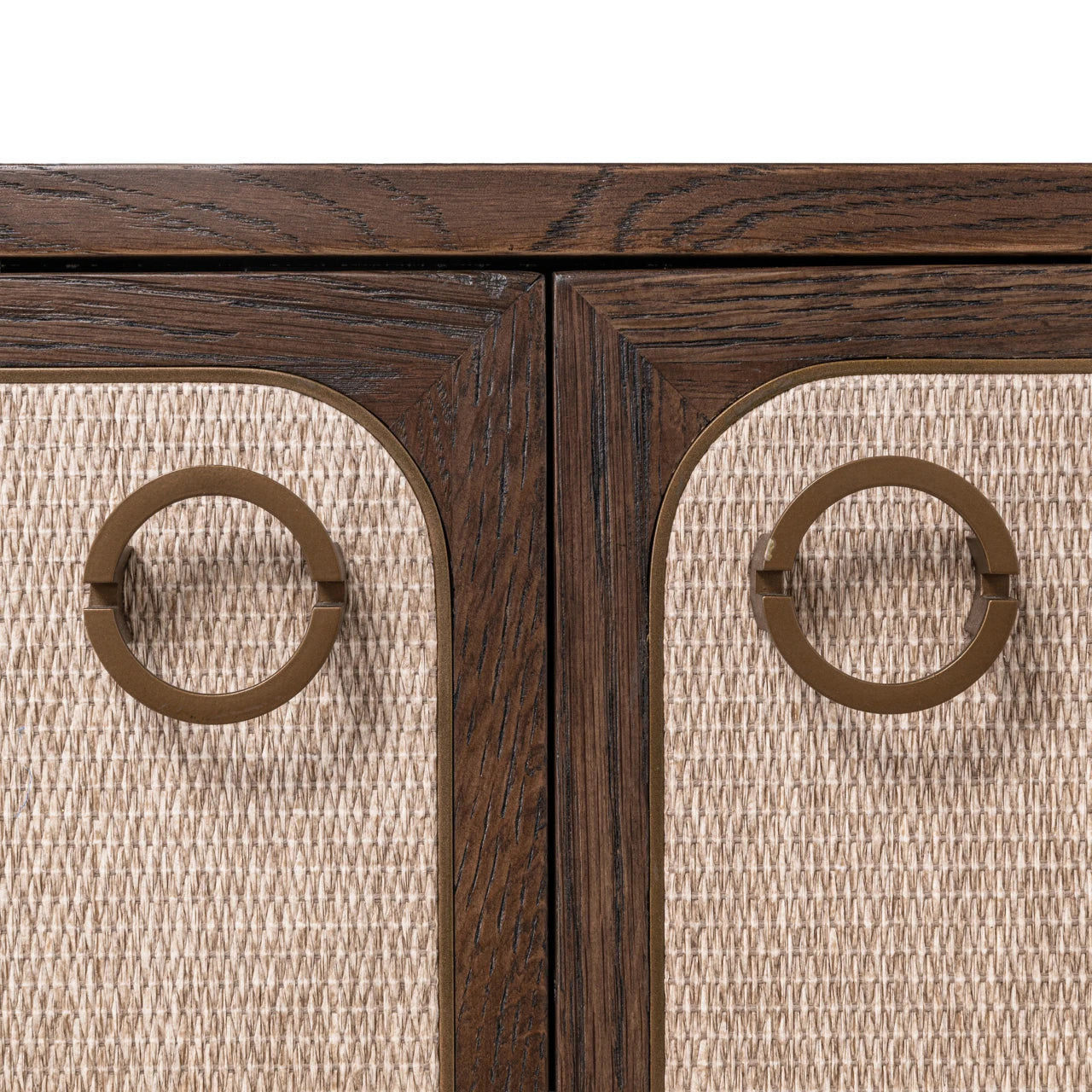 Skjenk Willox beige med 4 dører Richmond Interiors Skjenk