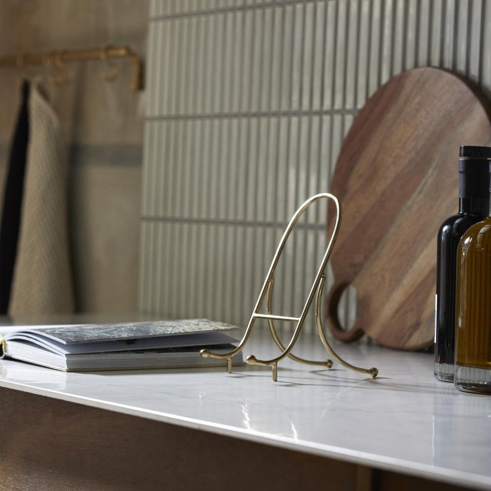 FAILA bokstøtte - gull finish Nordal DECO ITEMS