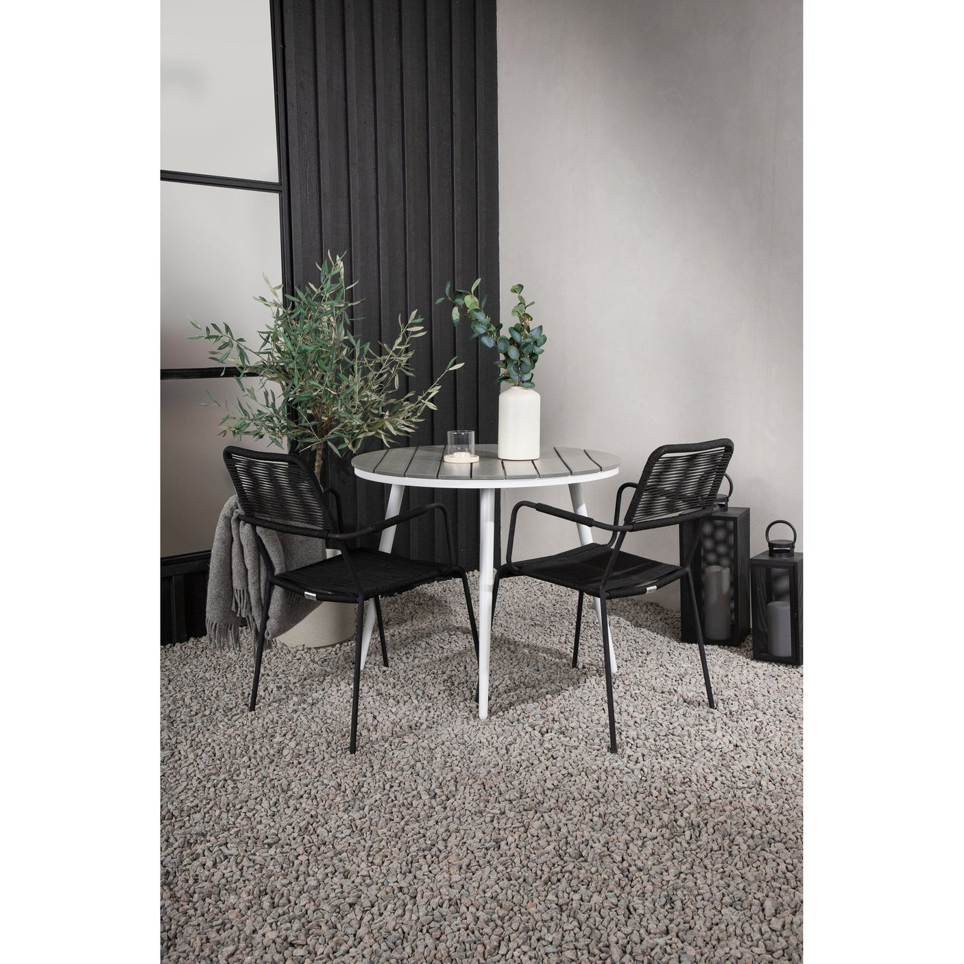 Pause Spisebord Rundt 90ø + Lindos Lenestol Venture Design Spisegruppe