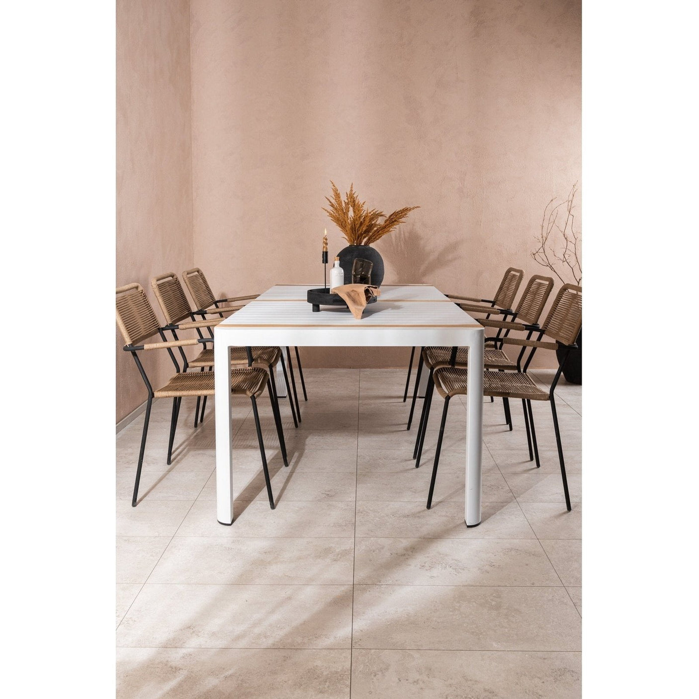 Togo Spisebord 200*100 + Lindos Lenestol Venture Design Spisegruppe