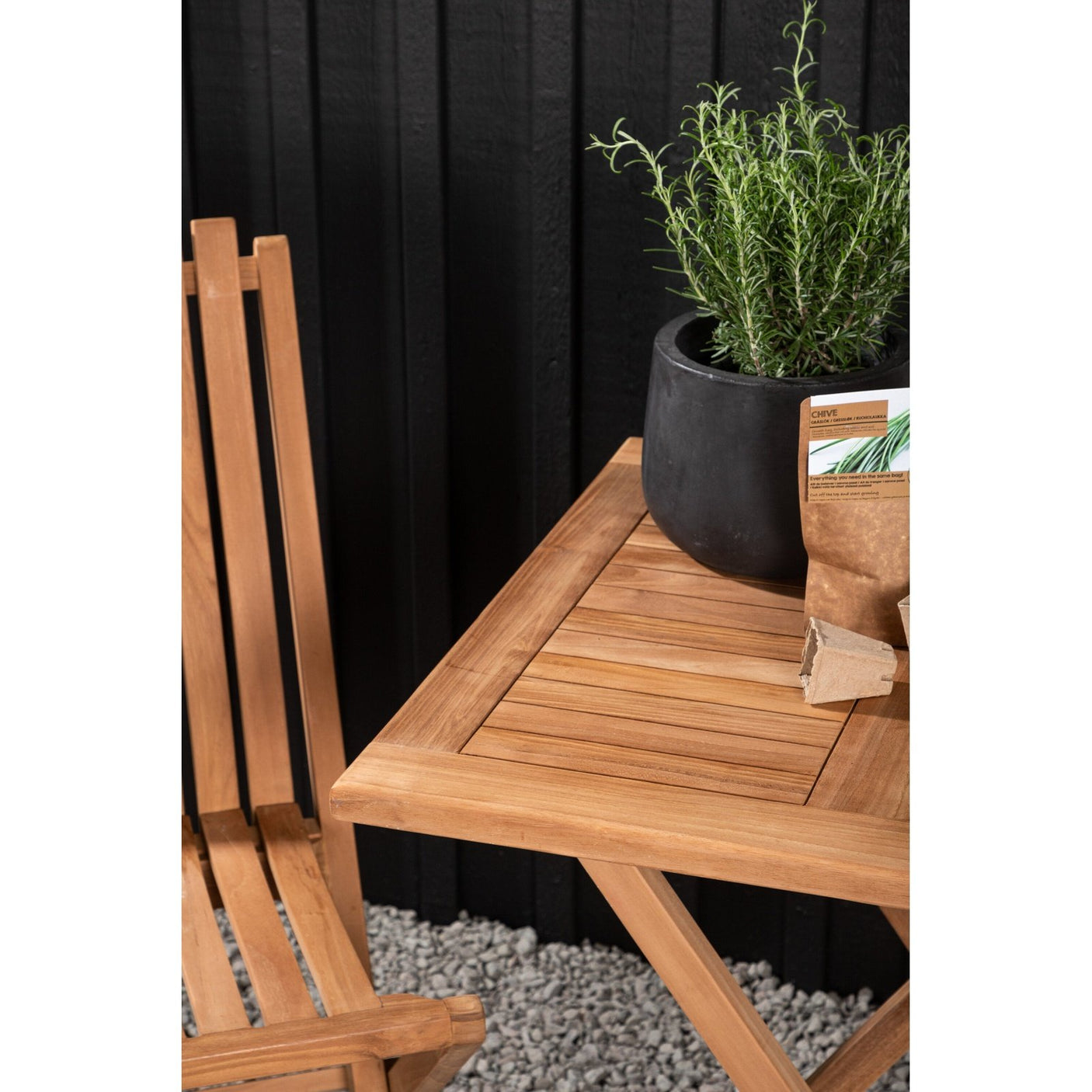 Kenya foldbart bord- 70*70cm + Ghana foldestol- Venture Design Spisegruppe