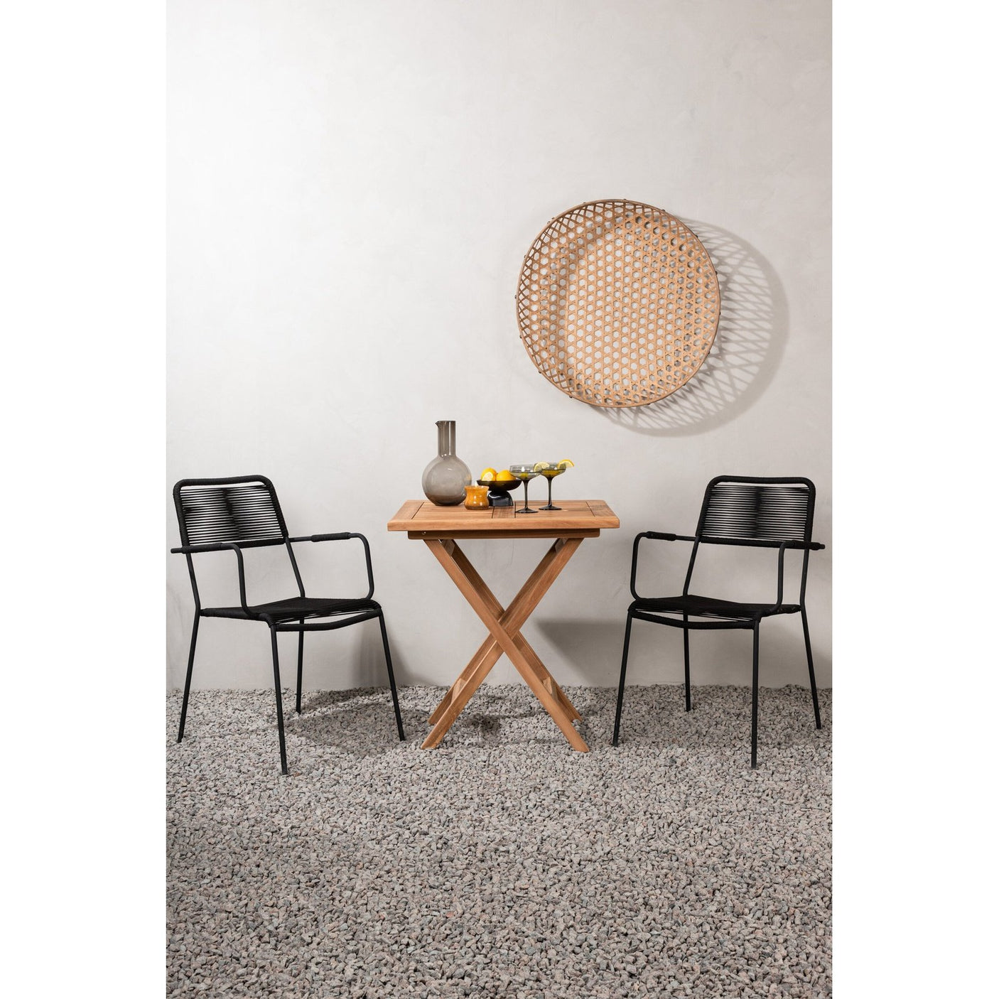Kenya foldbart bord 70*70cm + Lindos Armstol Venture Design Spisegruppe