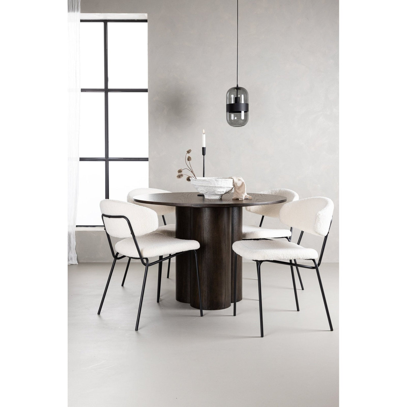 Olivia spisebord+ Chico spisestoler-/ Venture Design Spisegruppe