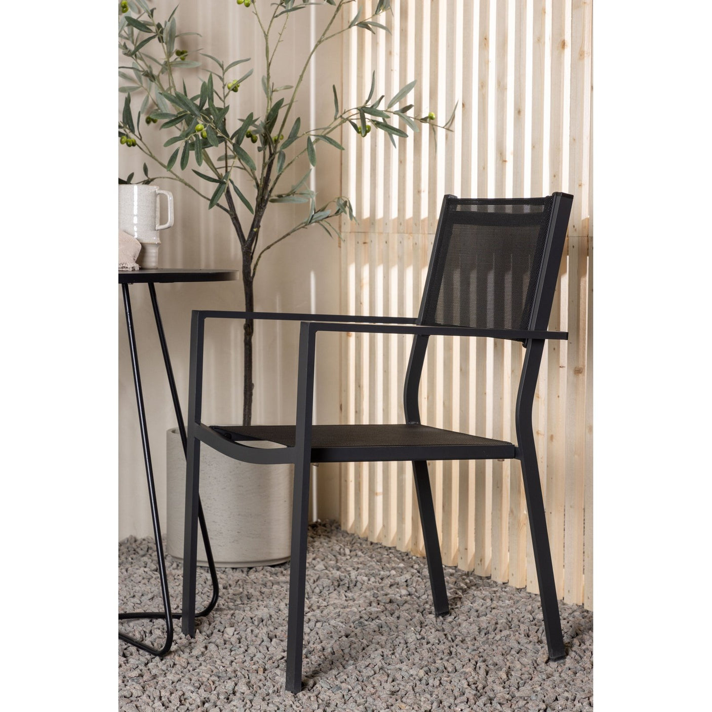 Bacong Cafébord + Copacabana stablebord Venture Design Spisegruppe