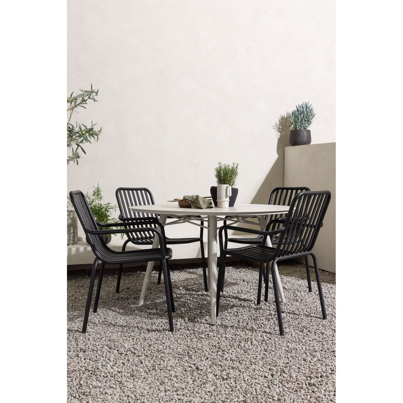 Lina Spisebord Rundt120 cm + Peking spisestoler Venture Design Spisegruppe