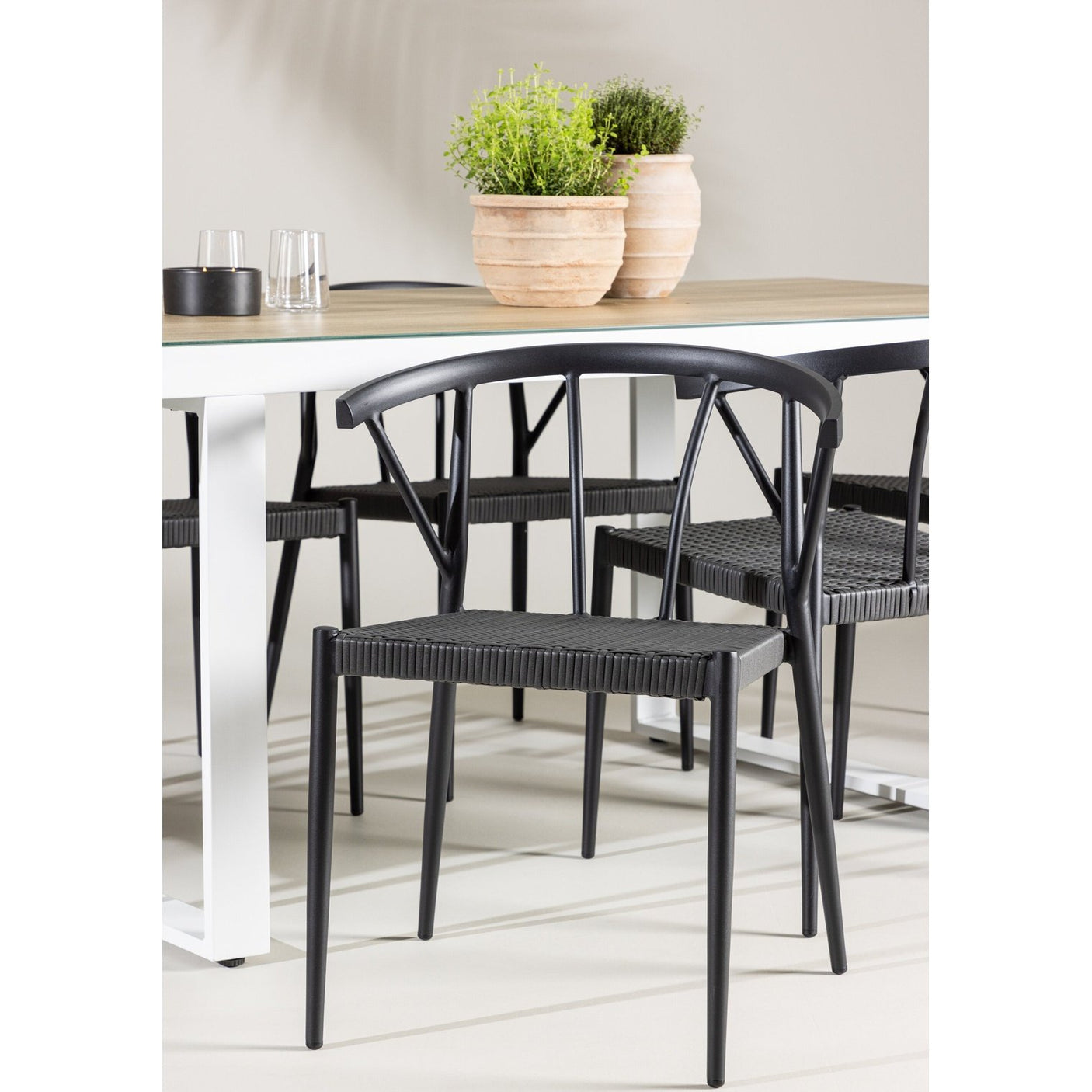 Merlo spisebord + Stina spisestoler / Venture Design Spisegruppe