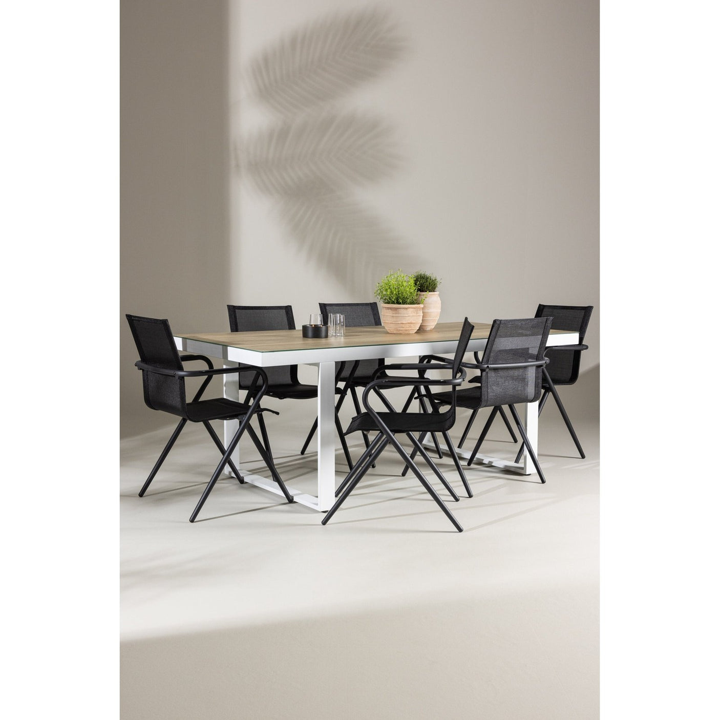 Merlo spisebord + Alina spisestoler Venture Design Spisegruppe