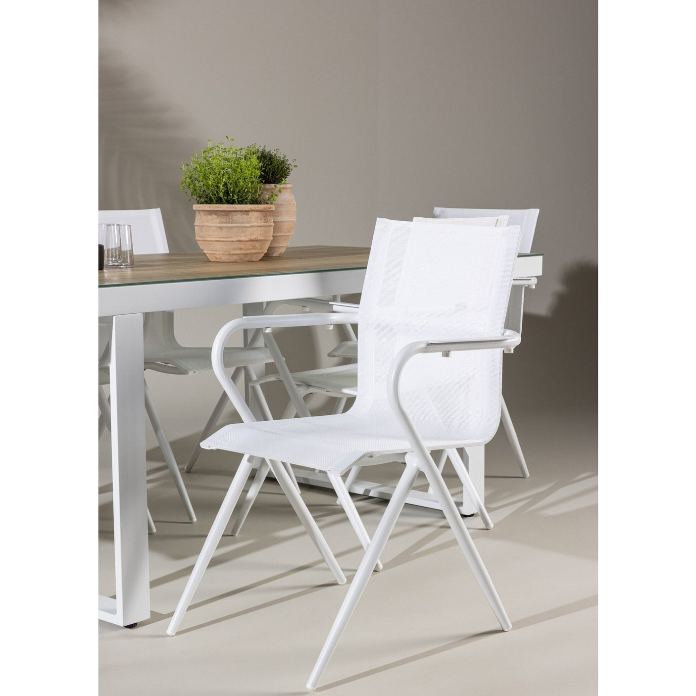 Merlo spisebord + Alina spisestoler Venture Design Spisegruppe