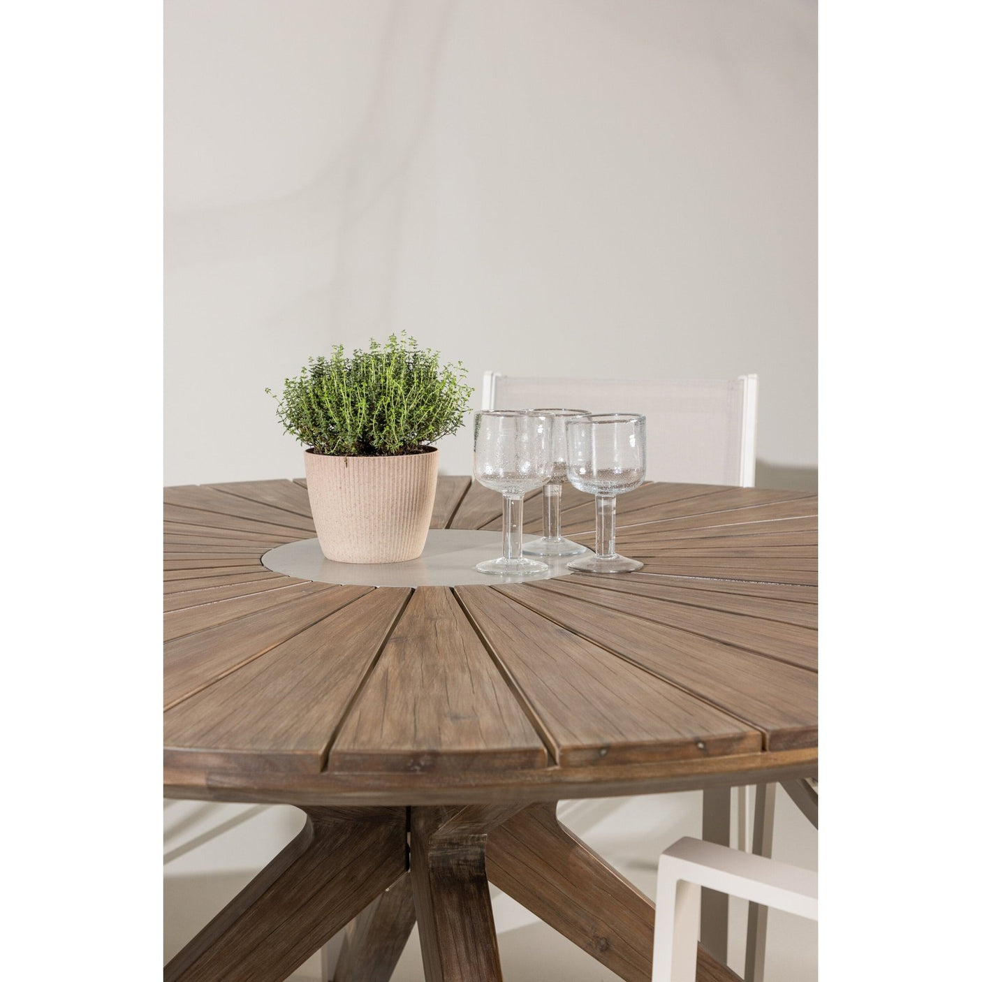 Rosario spisebord- Ø140 + Copacabana Venture Design Spisegruppe