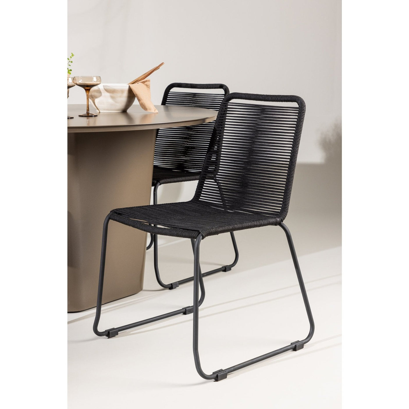 Santa Fe Spisebord ø120 Roasty + Lindos Venture Design Spisegruppe