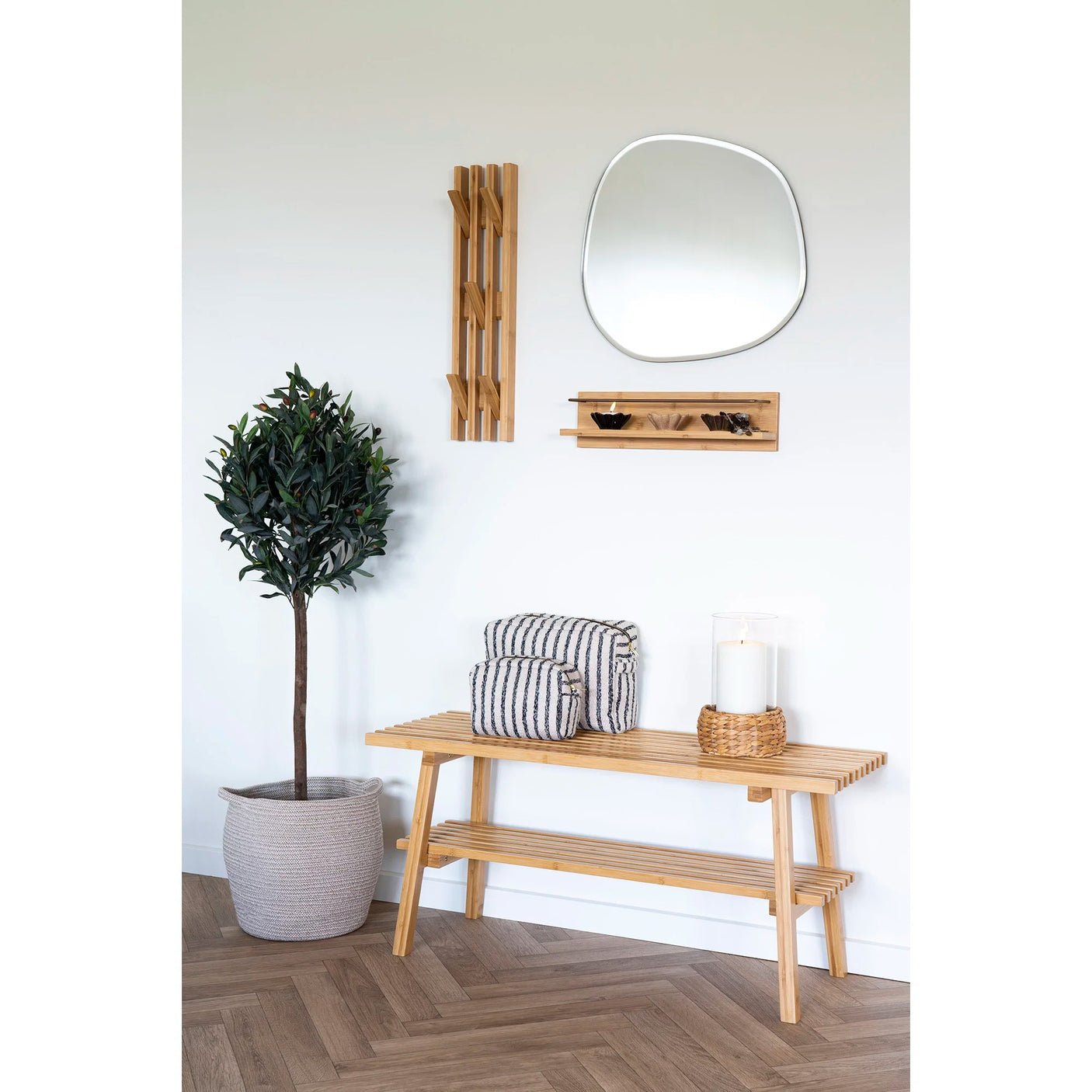 Ember vegghylle House Nordic Hylle