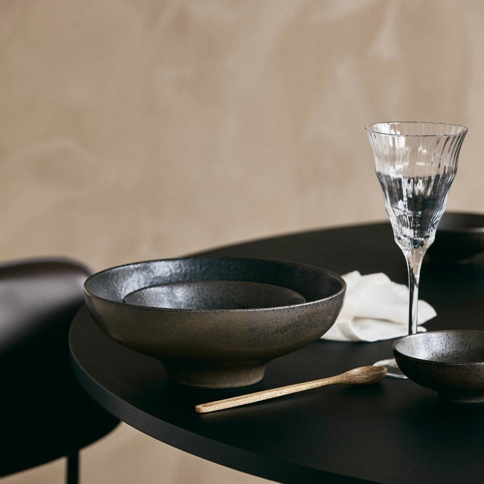 INEZ-skål, L - svart Nordal TABLEWARE