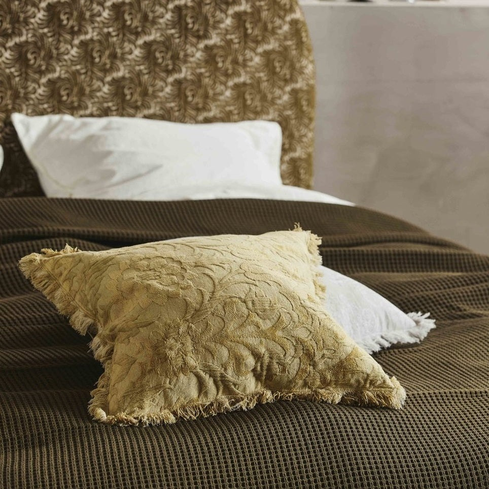 LEPUS-pussybrett - 48x48 - gul Nordal PILLOWS