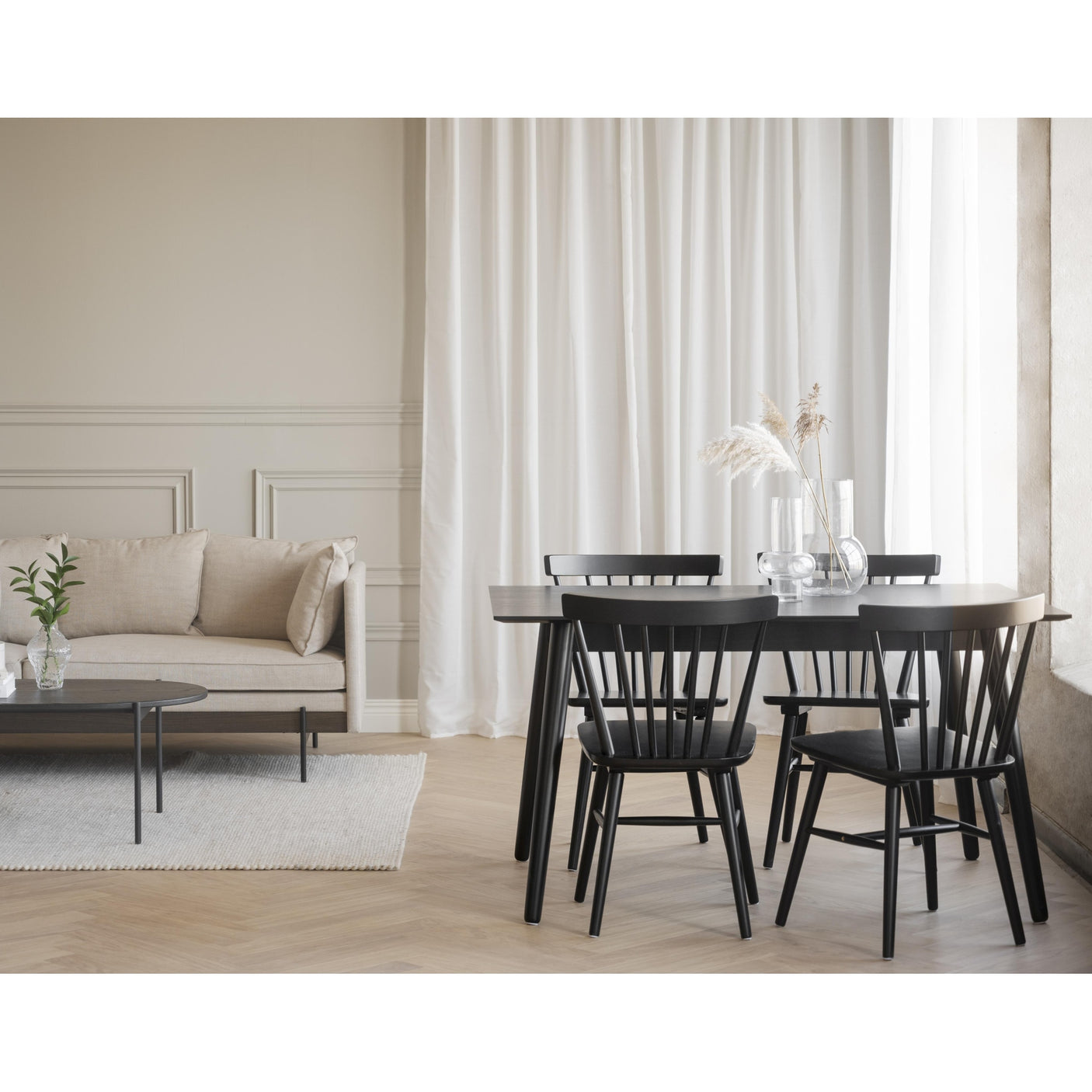 Lotta spisebord 140x90 Rowico Spisebord