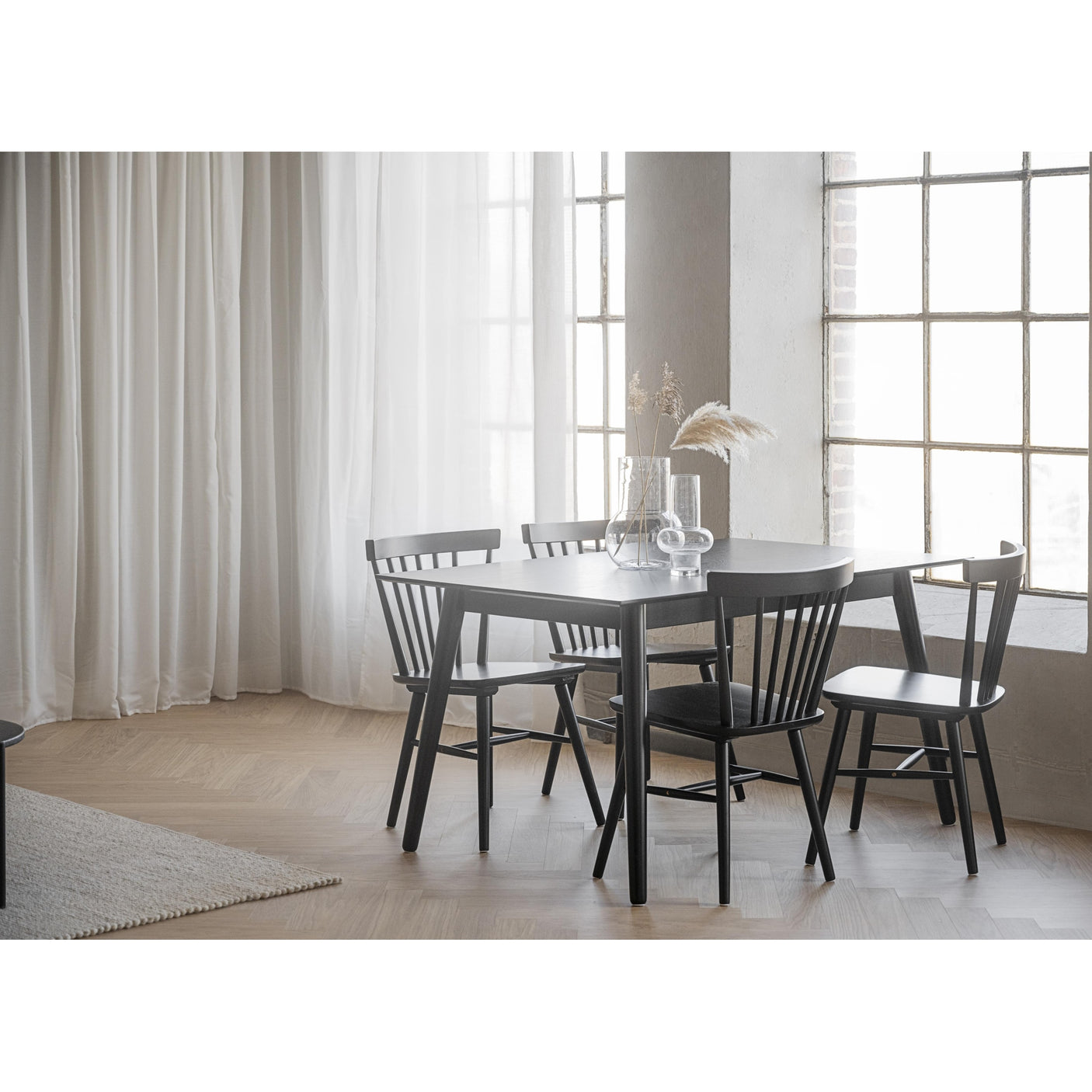 Lotta spisebord 140x90 Rowico Spisebord