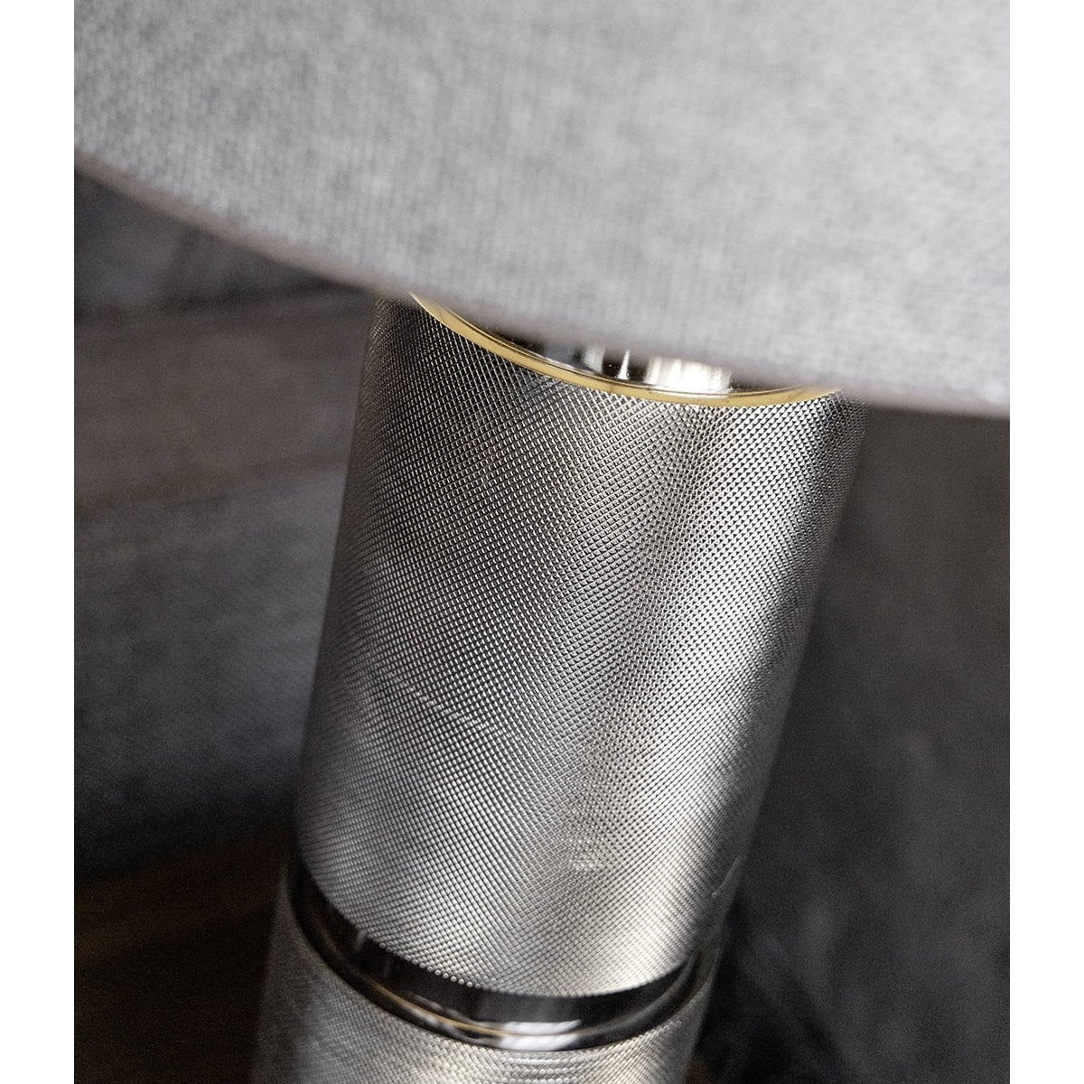 ARMANDO TUBE Artwood Bordlampe