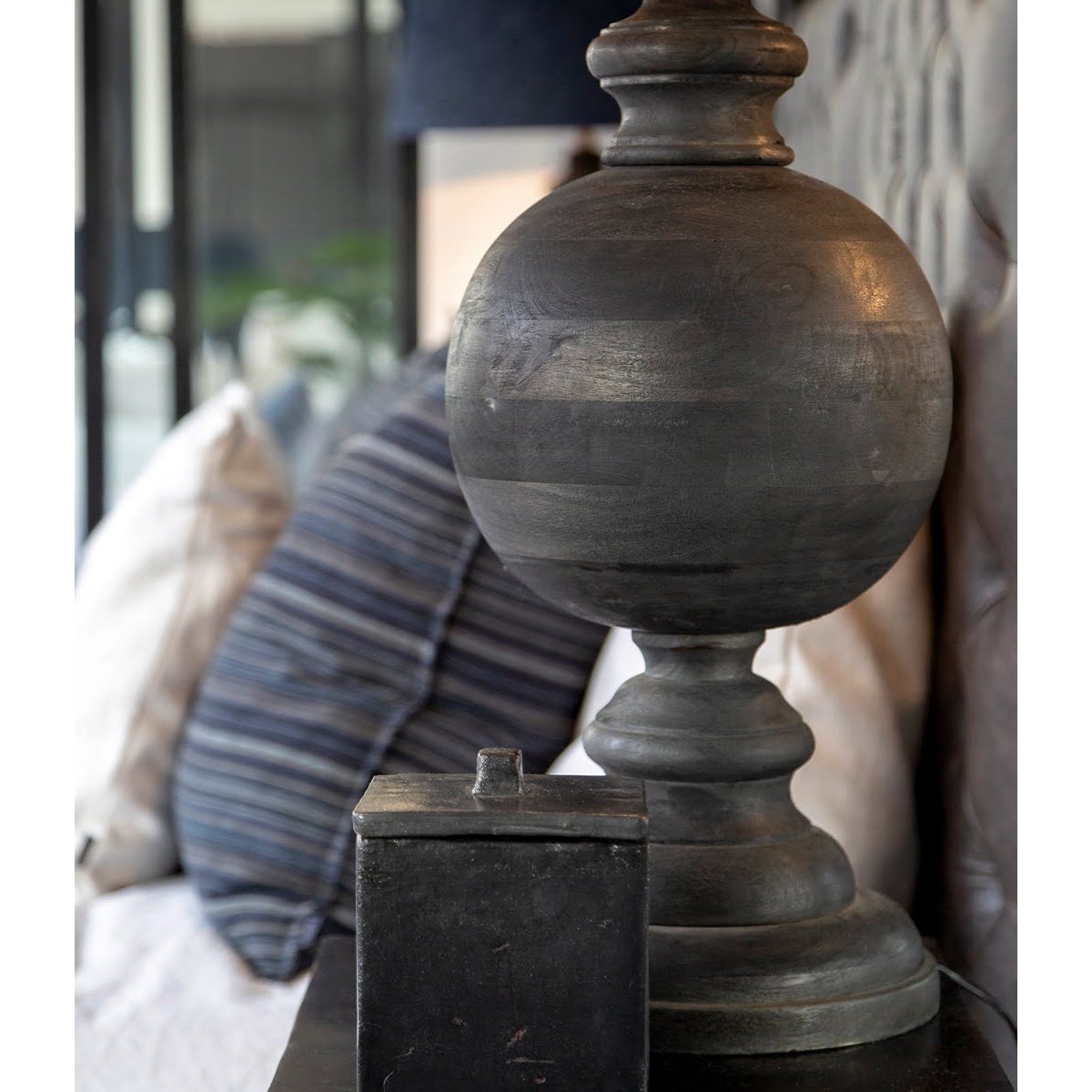 LAZIO Artwood Bordlampe