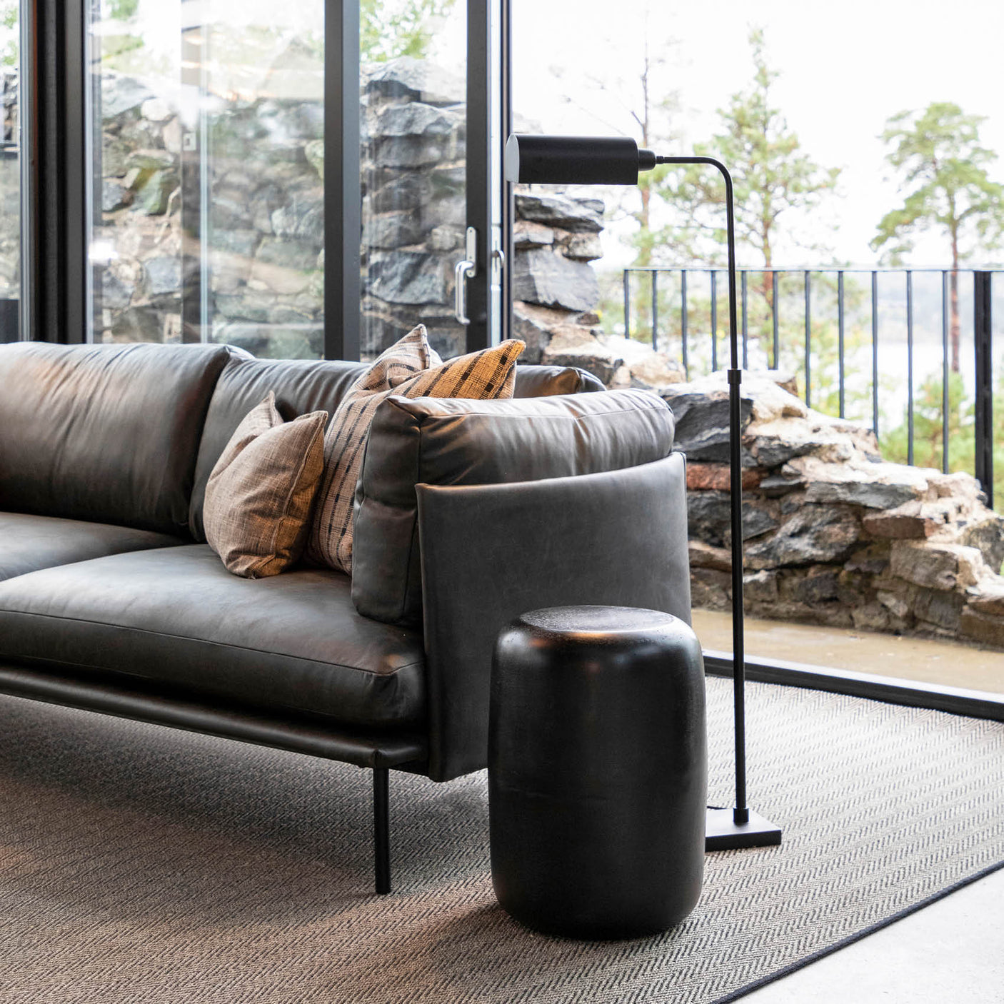 TRAVERSE BLACK/LINEN Putetrekk Artwood Pute