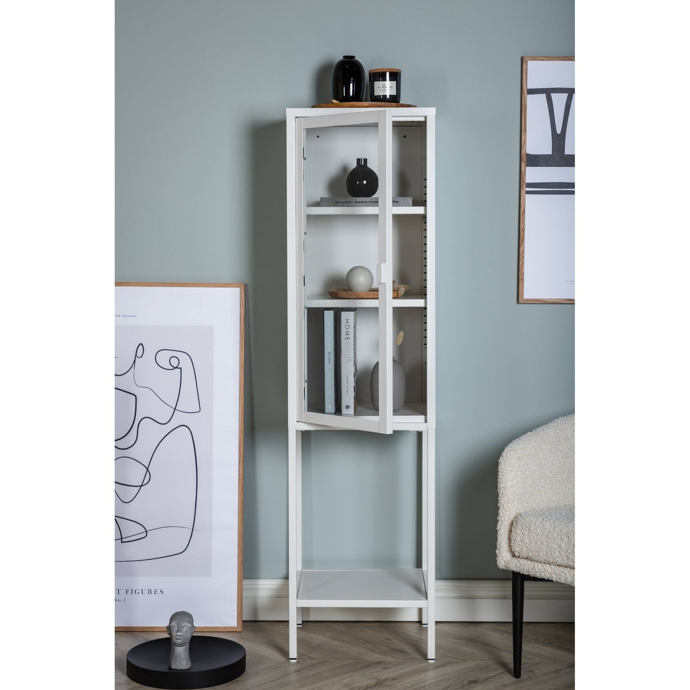 Misha vitrineskap Venture Design Vitrineskap