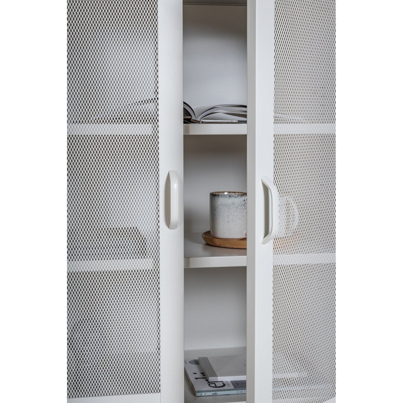 Misha vitrineskap lavt Venture Design Vitrineskap