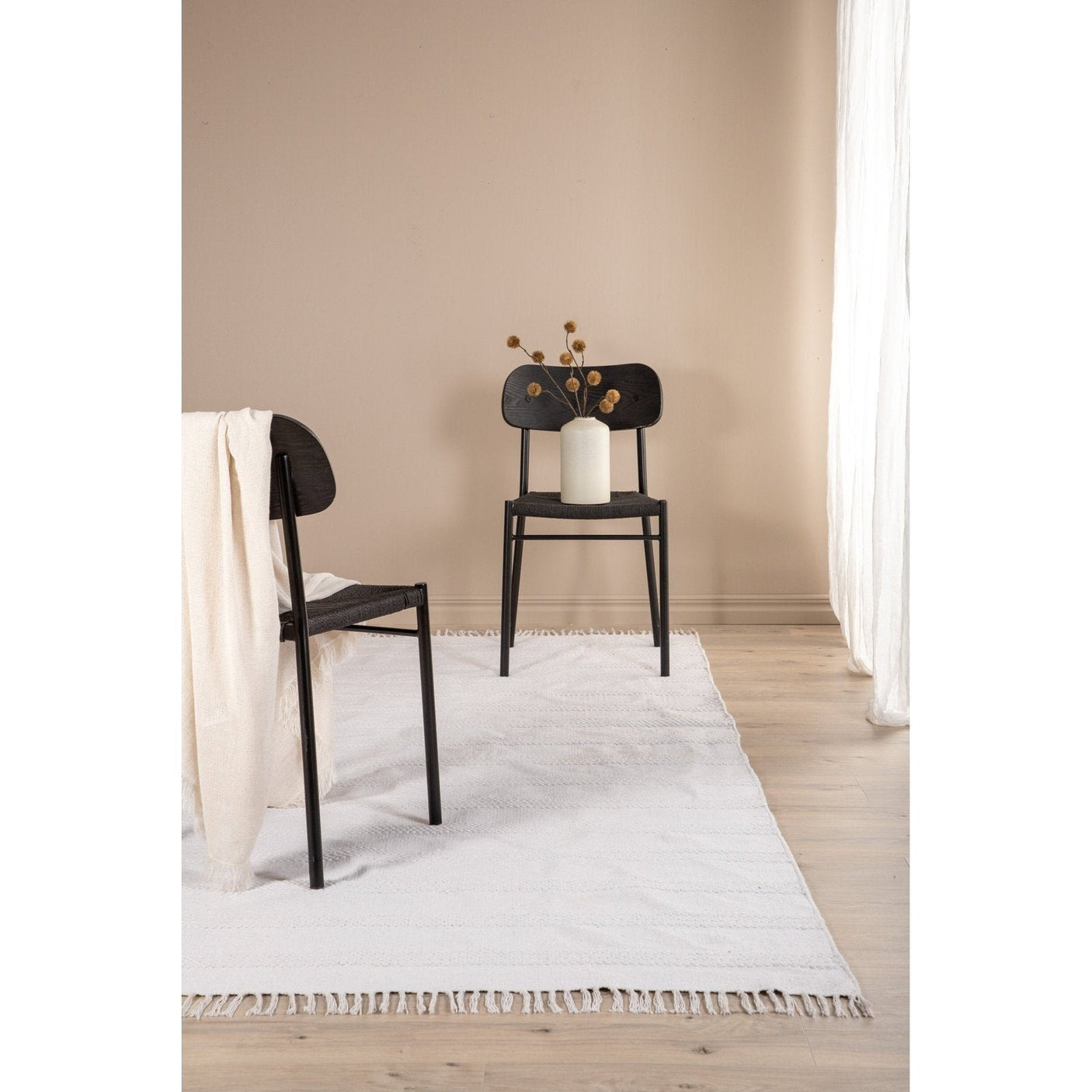 Nico tepper 200x300 Venture Design Teppe