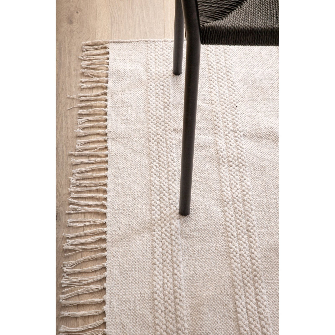 Nico tepper 200x300 Venture Design Teppe