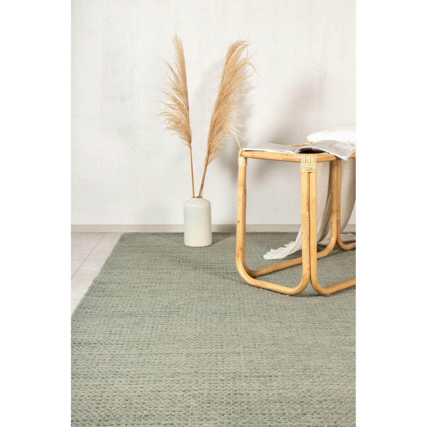 Marta ullteppe 250x350 Venture Design Teppe