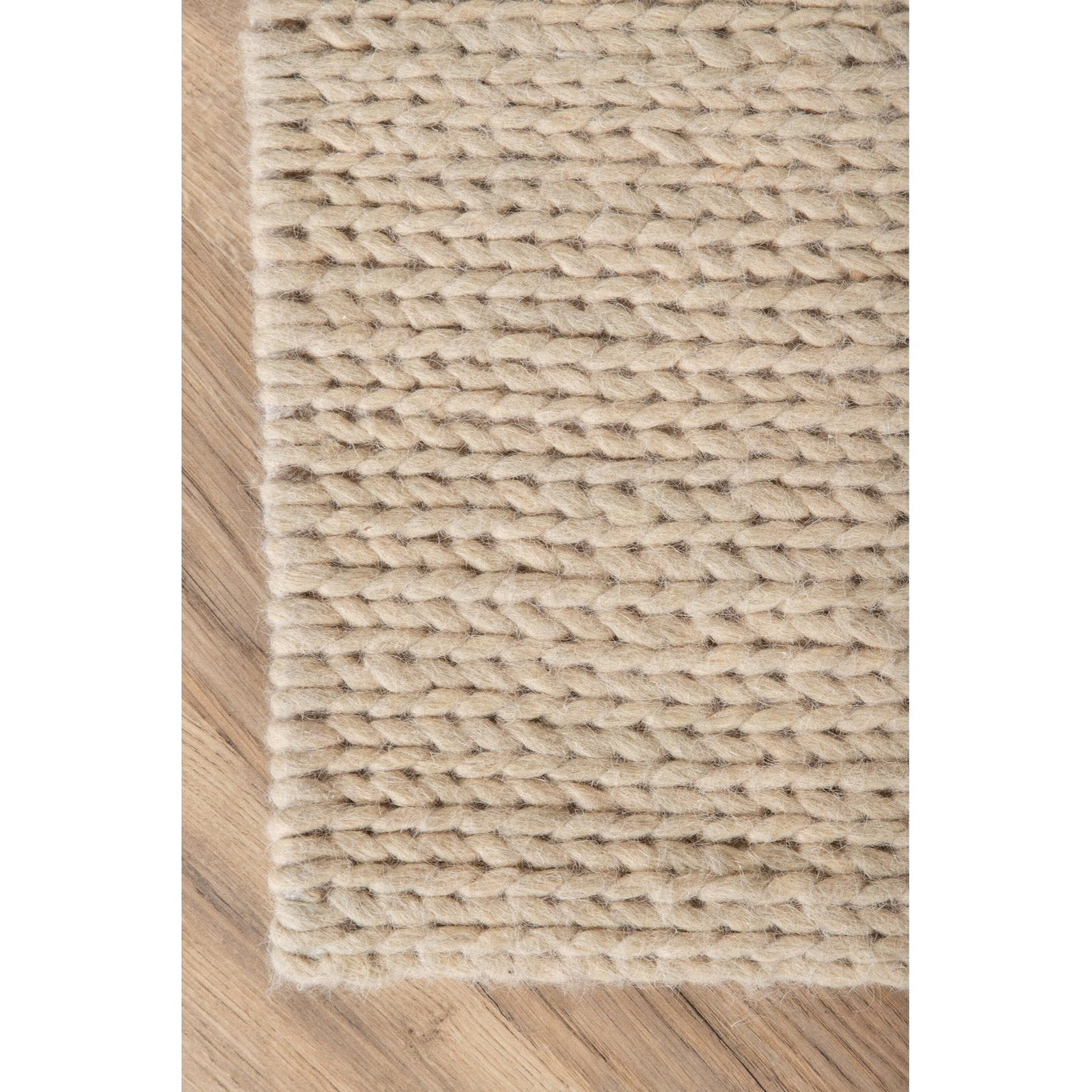 Marta ullteppe 250x350 Venture Design Teppe