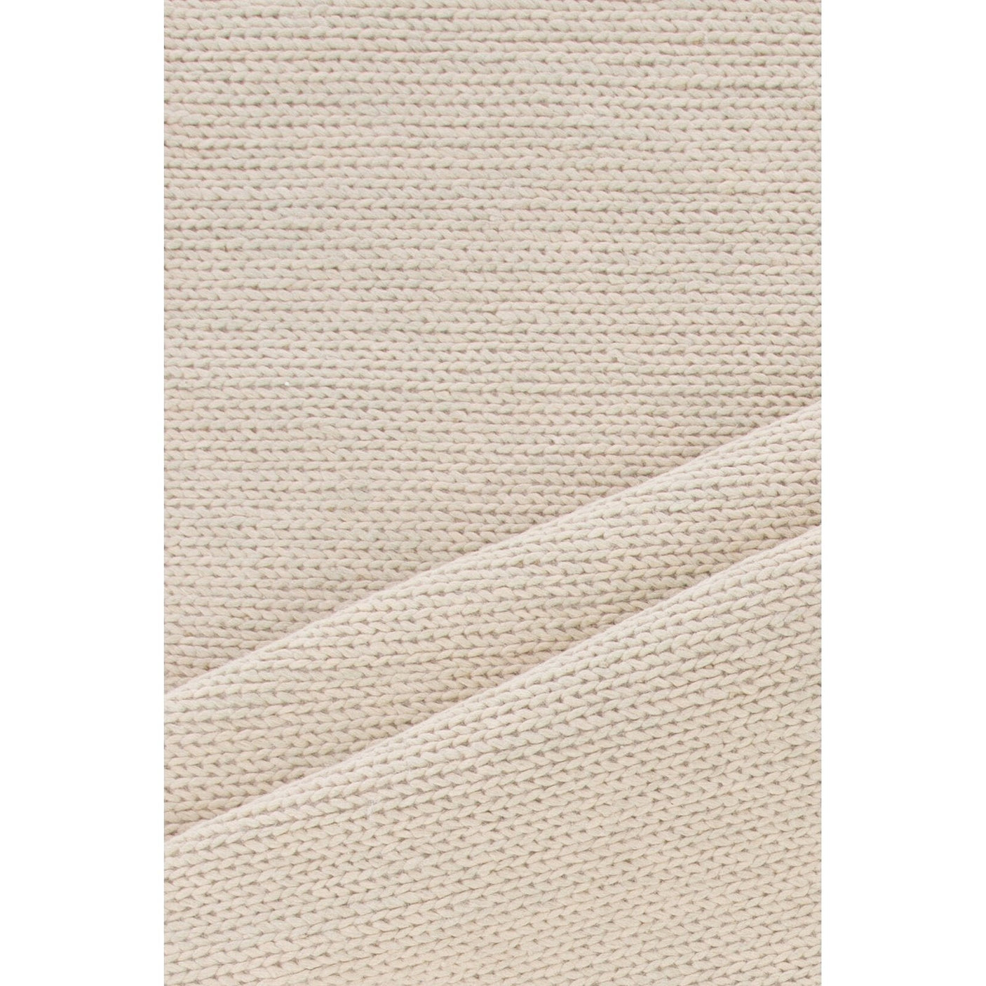 Marta ullteppe 250x350 Venture Design Teppe