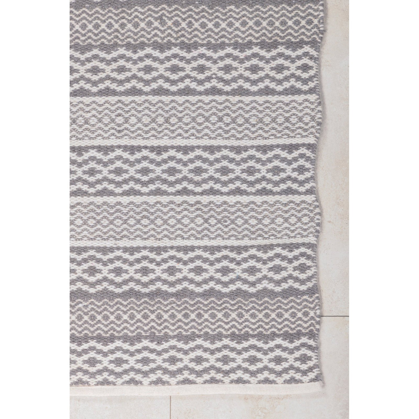 Sishu teppe 200x300 Venture Design Teppe