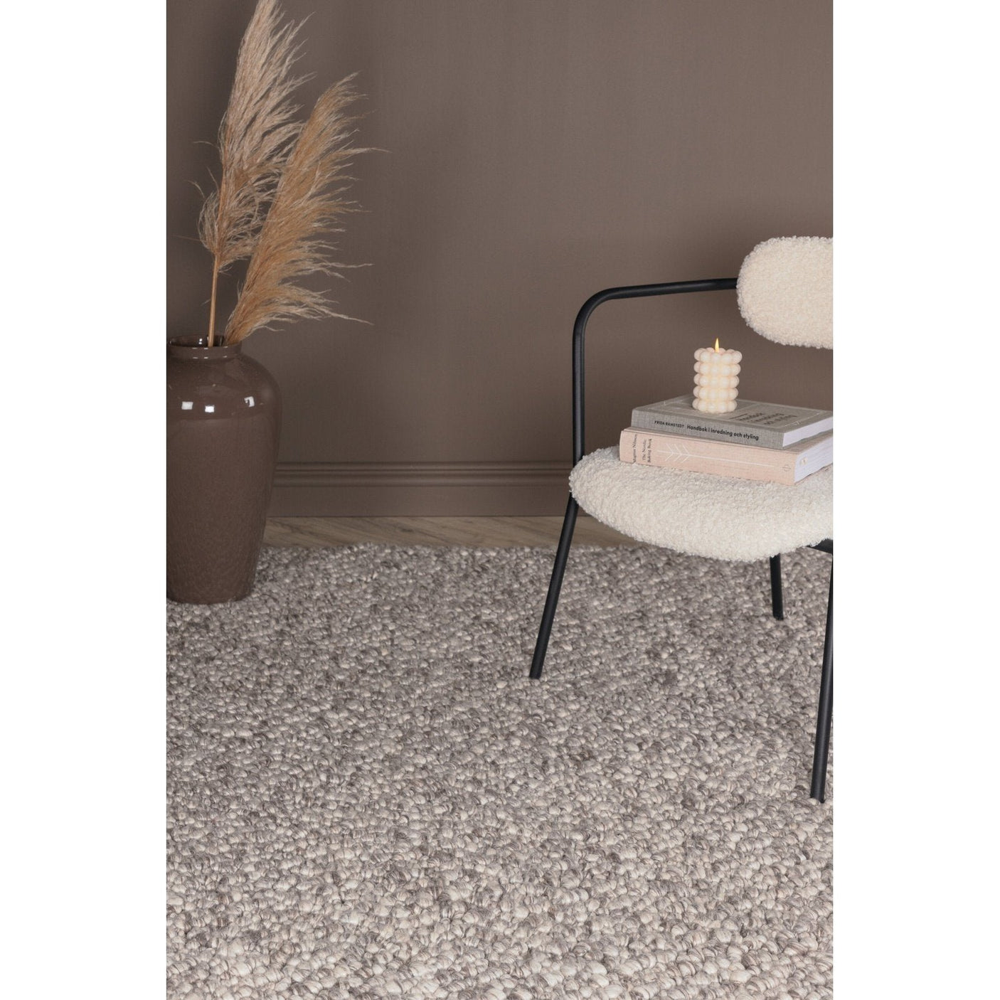 Jajru ullteppe 250x350 Venture Design Teppe