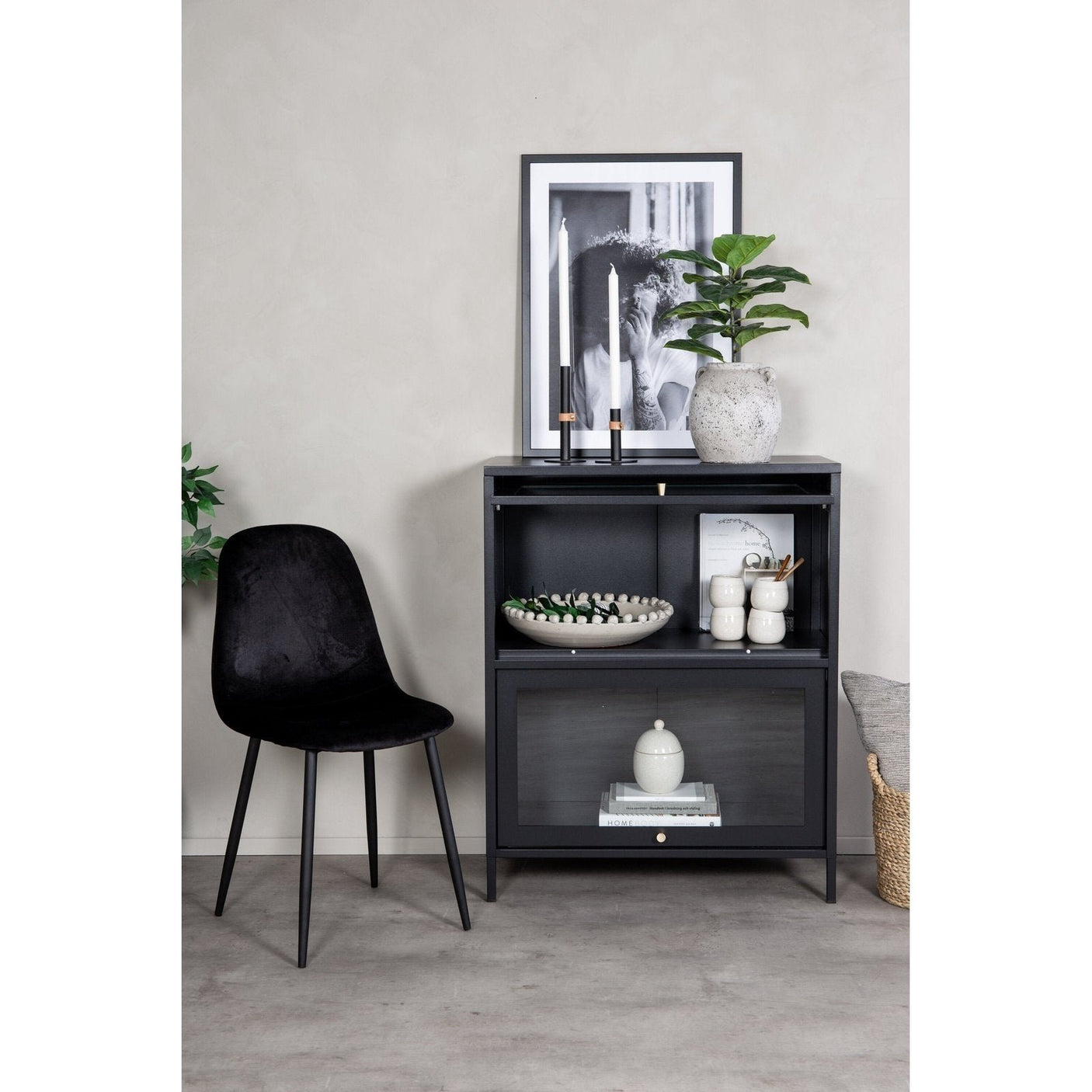 Bakal Sidebord Venture Design Vitrineskap