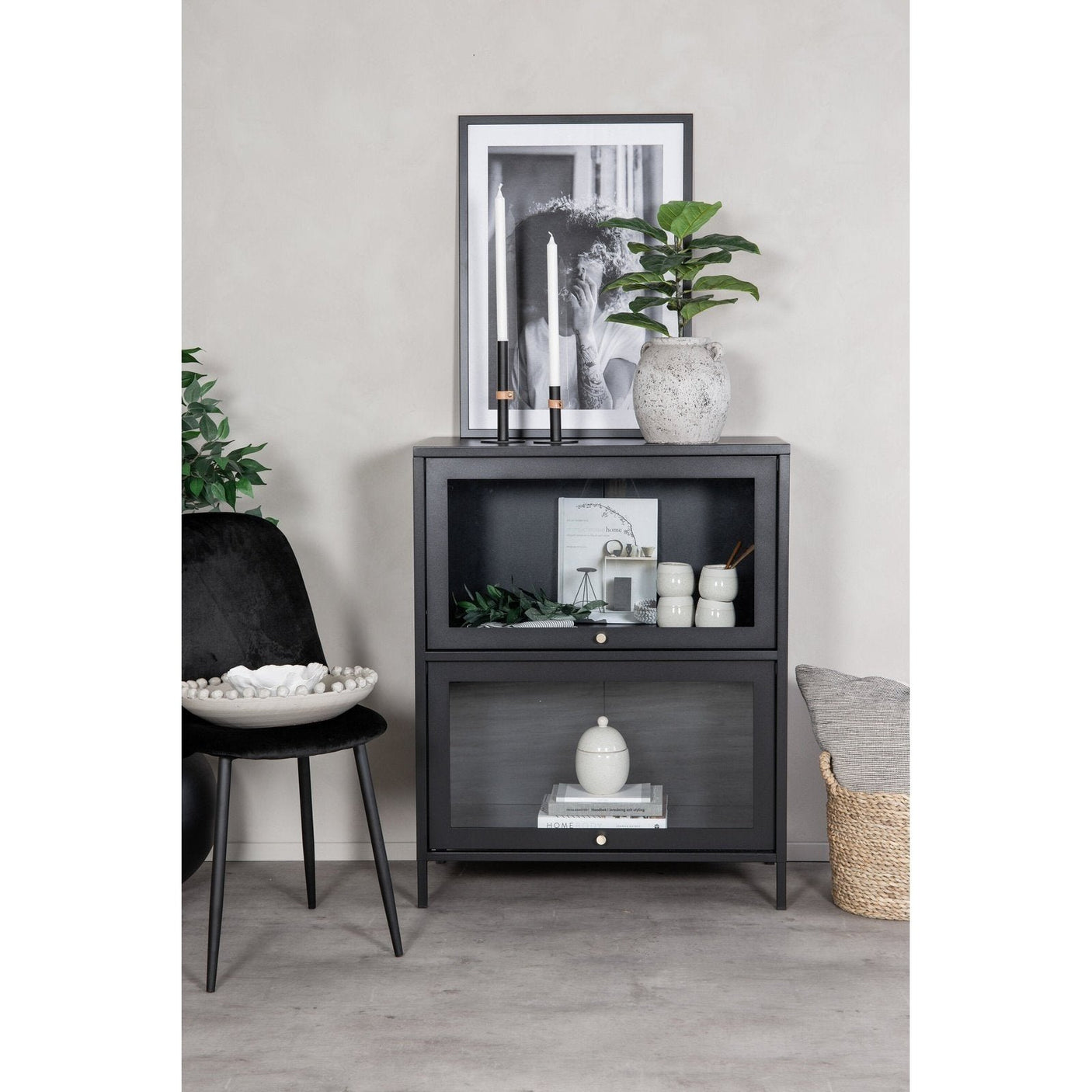 Bakal Sidebord Venture Design Vitrineskap