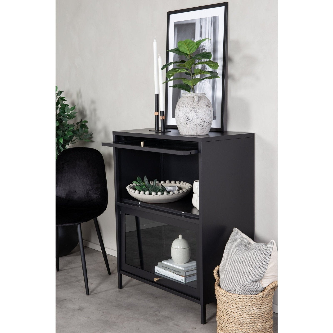 Bakal Sidebord Venture Design Vitrineskap